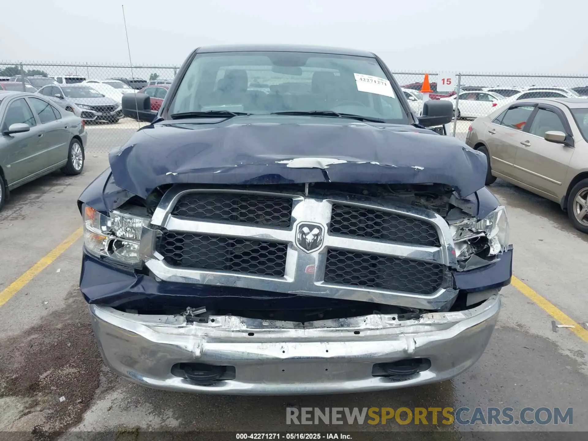 12 Photograph of a damaged car 1C6RRFKT8KS532487 RAM 1500 2019