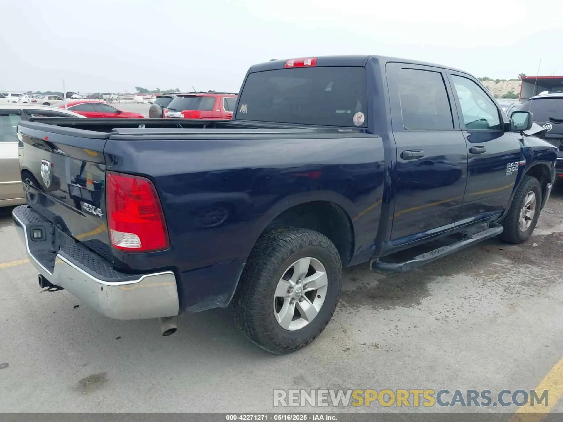 4 Photograph of a damaged car 1C6RRFKT8KS532487 RAM 1500 2019
