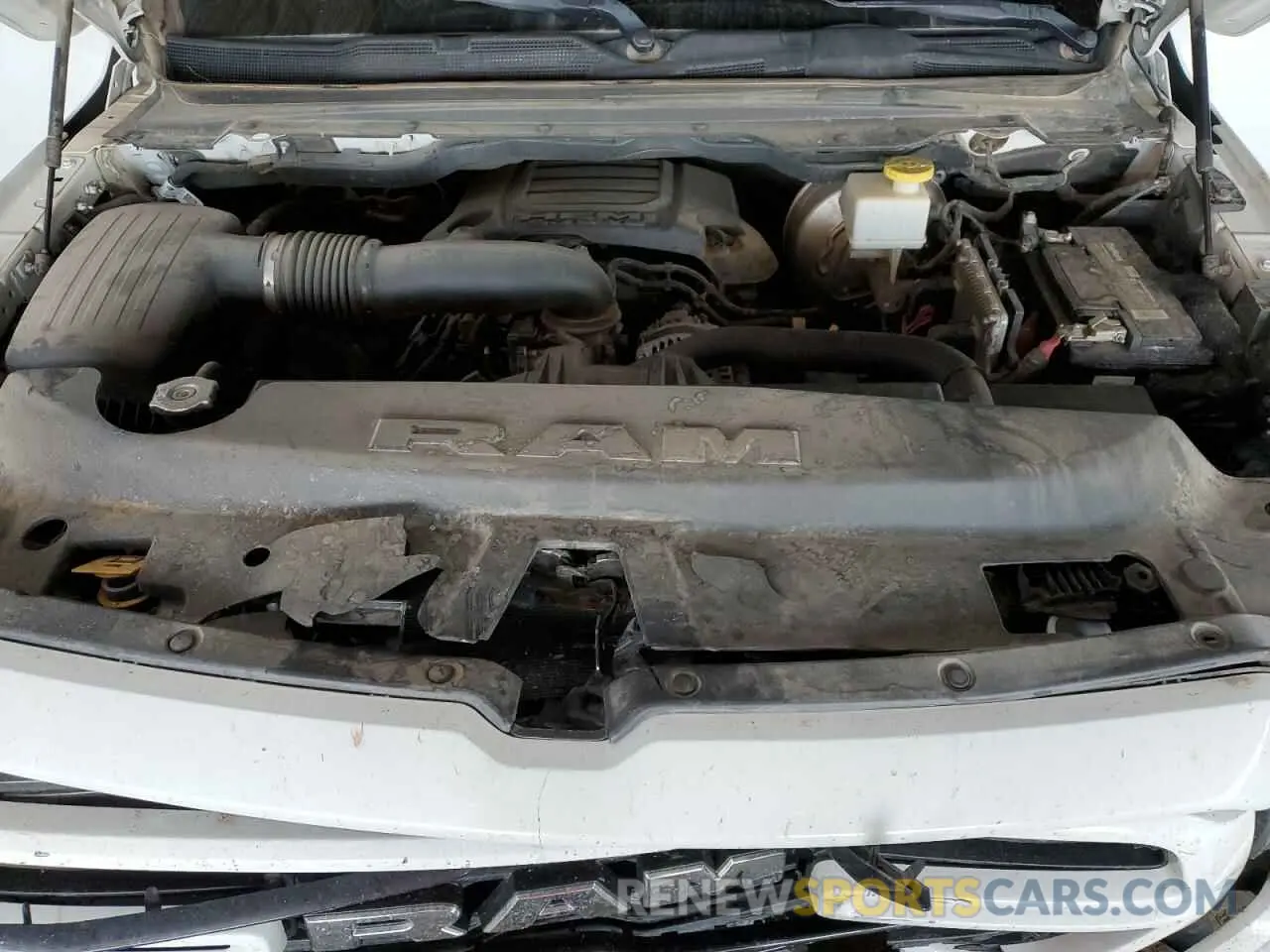 11 Photograph of a damaged car 1C6SRFBT1KN521766 RAM 1500 2019