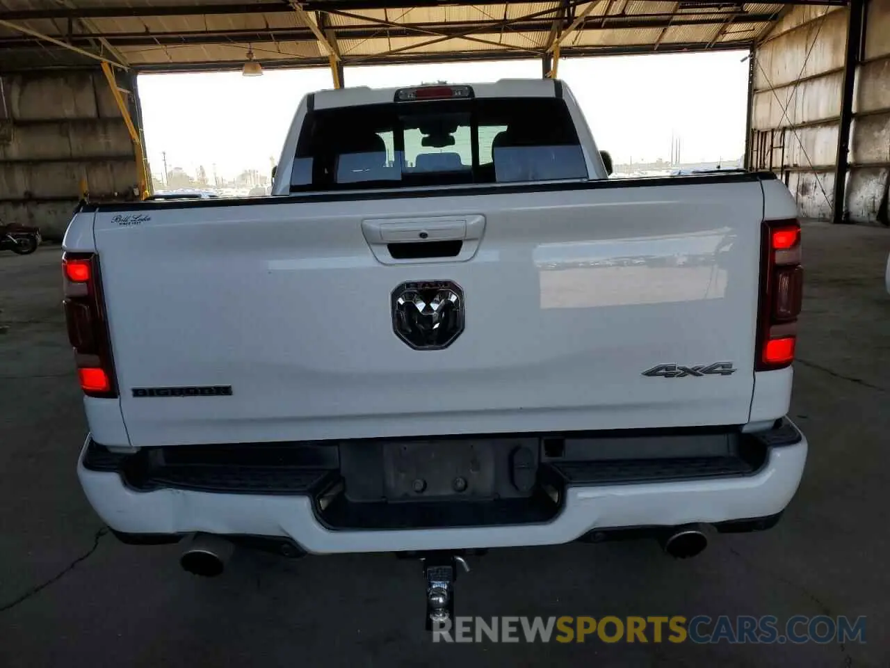 6 Photograph of a damaged car 1C6SRFBT1KN521766 RAM 1500 2019