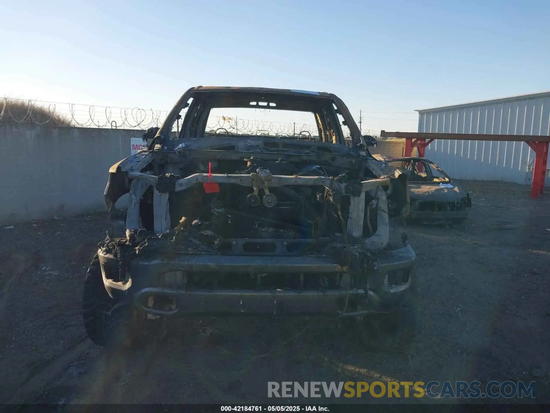 6 Photograph of a damaged car 1C6SRFBT1KN624928 RAM 1500 2019