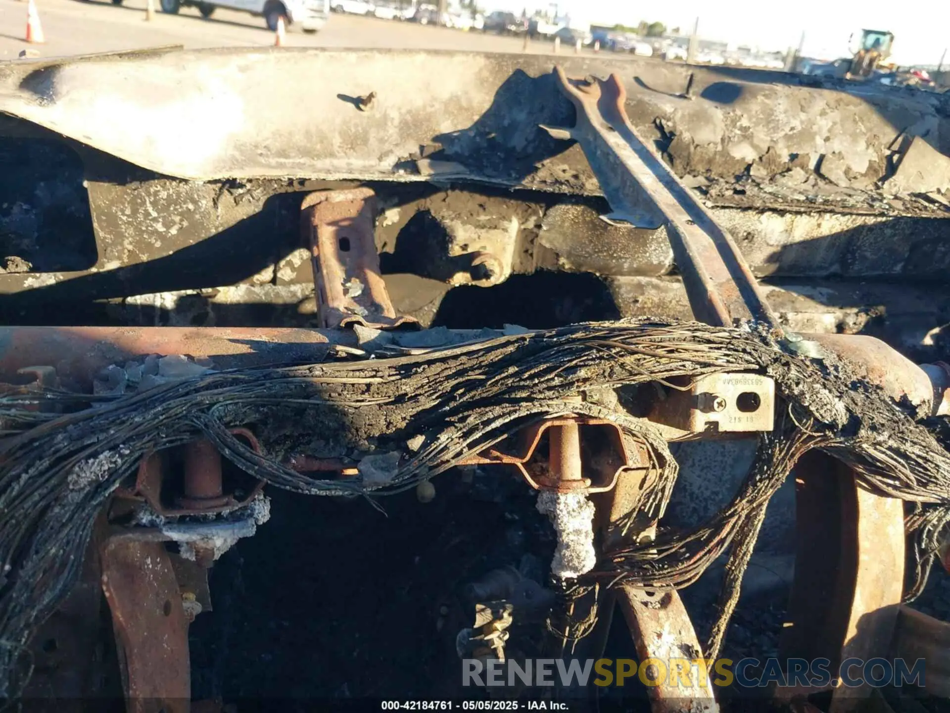 7 Photograph of a damaged car 1C6SRFBT1KN624928 RAM 1500 2019