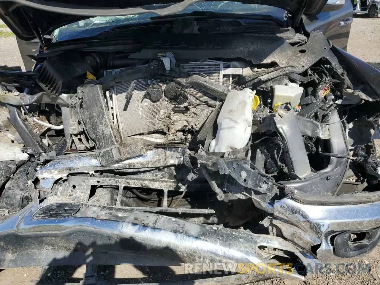 13 Photograph of a damaged car 1C6SRFBT2KN918161 RAM 1500 2019