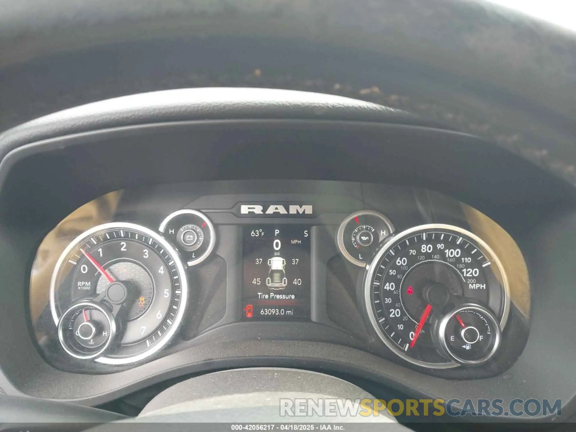 7 Photograph of a damaged car 1C6SRFBT3KN623246 RAM 1500 2019