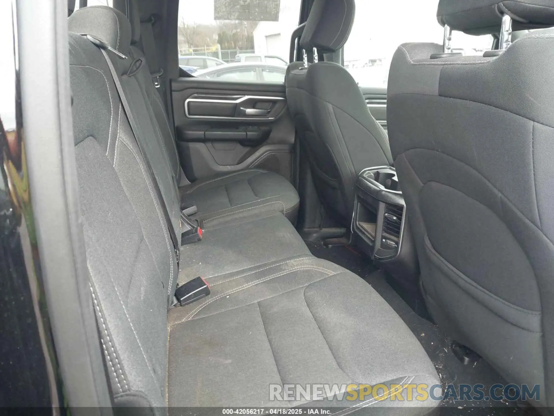 8 Photograph of a damaged car 1C6SRFBT3KN623246 RAM 1500 2019