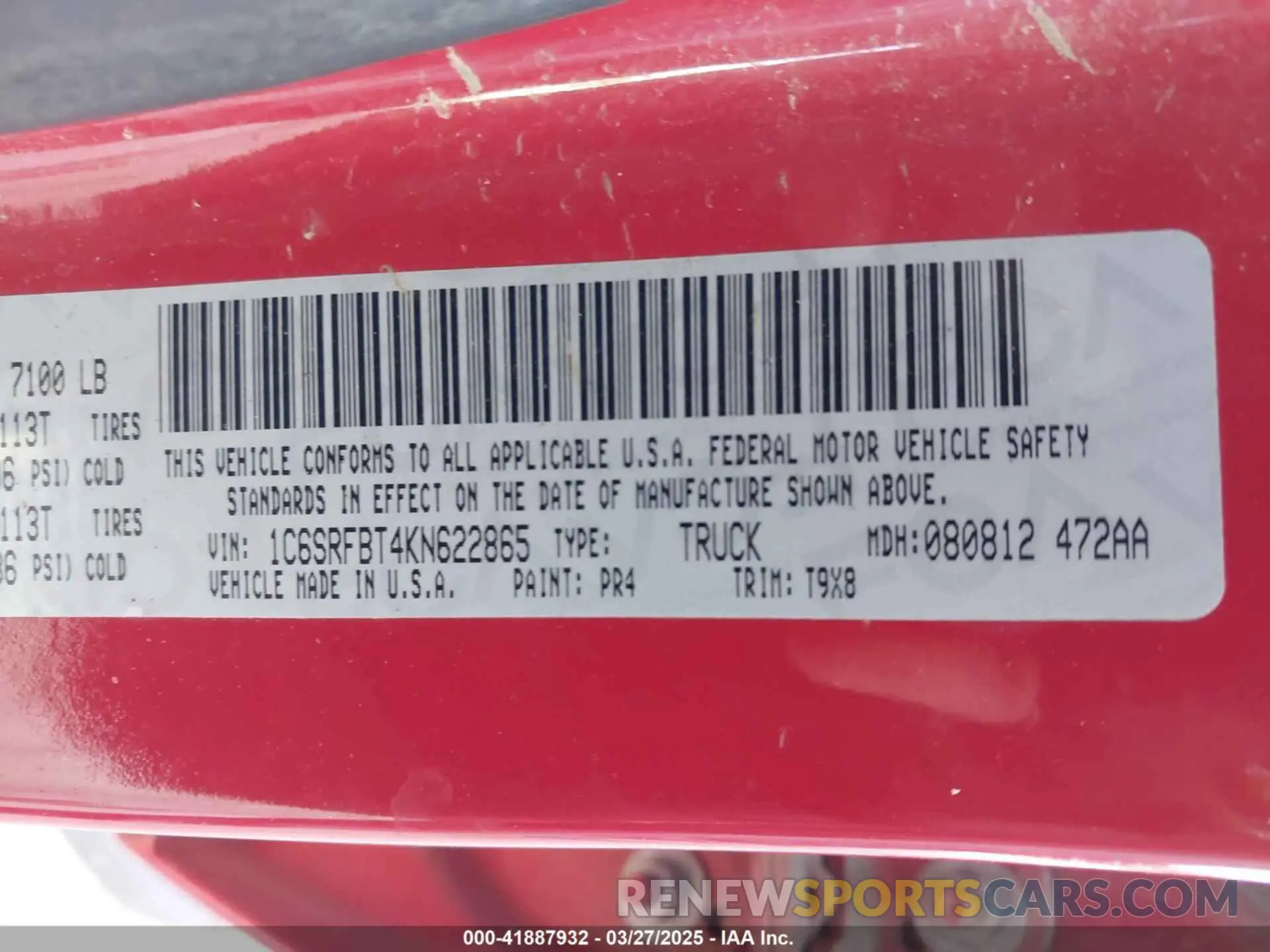 9 Photograph of a damaged car 1C6SRFBT4KN622865 RAM 1500 2019