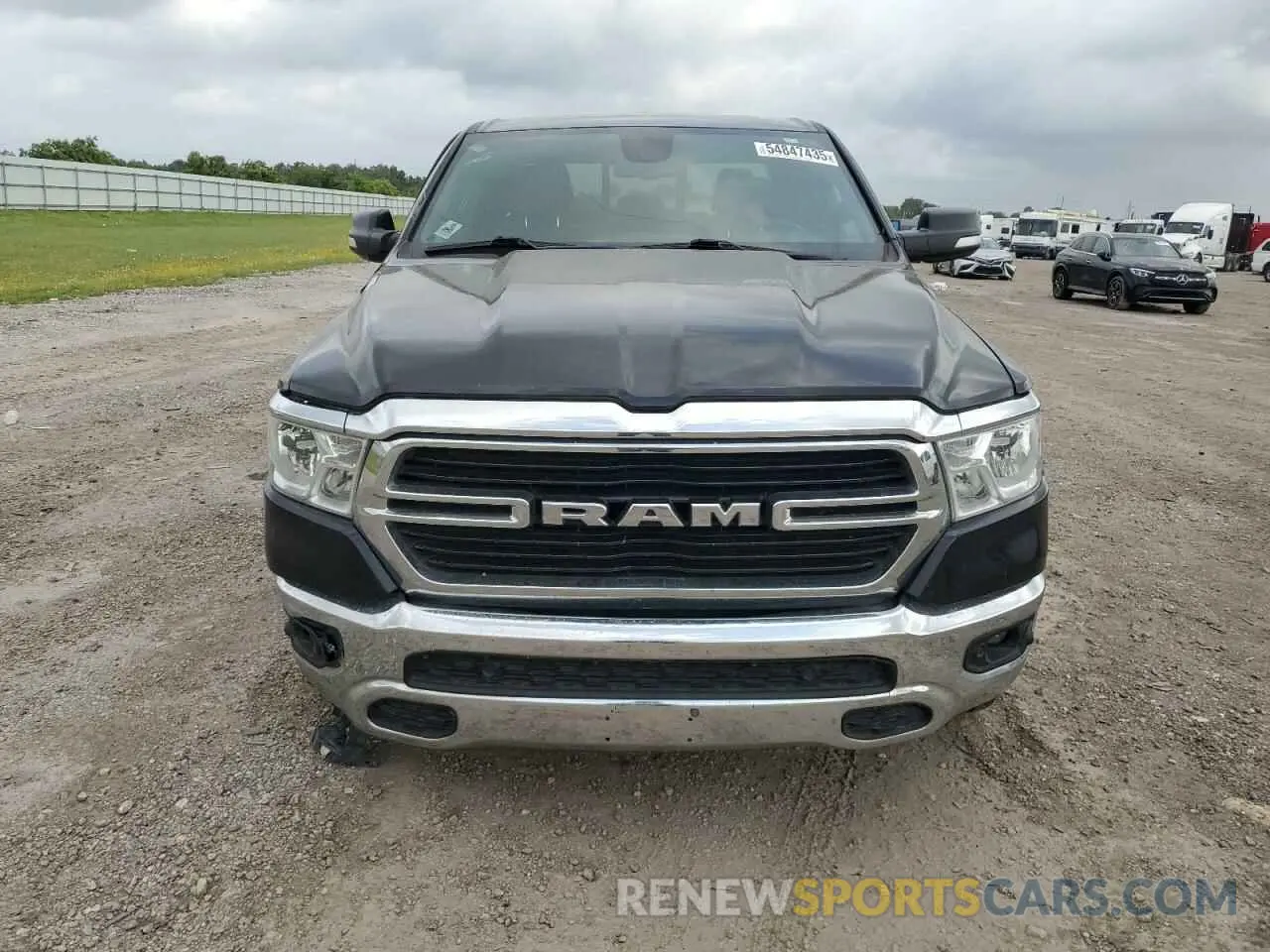 5 Photograph of a damaged car 1C6SRFBT4KN656269 RAM 1500 2019