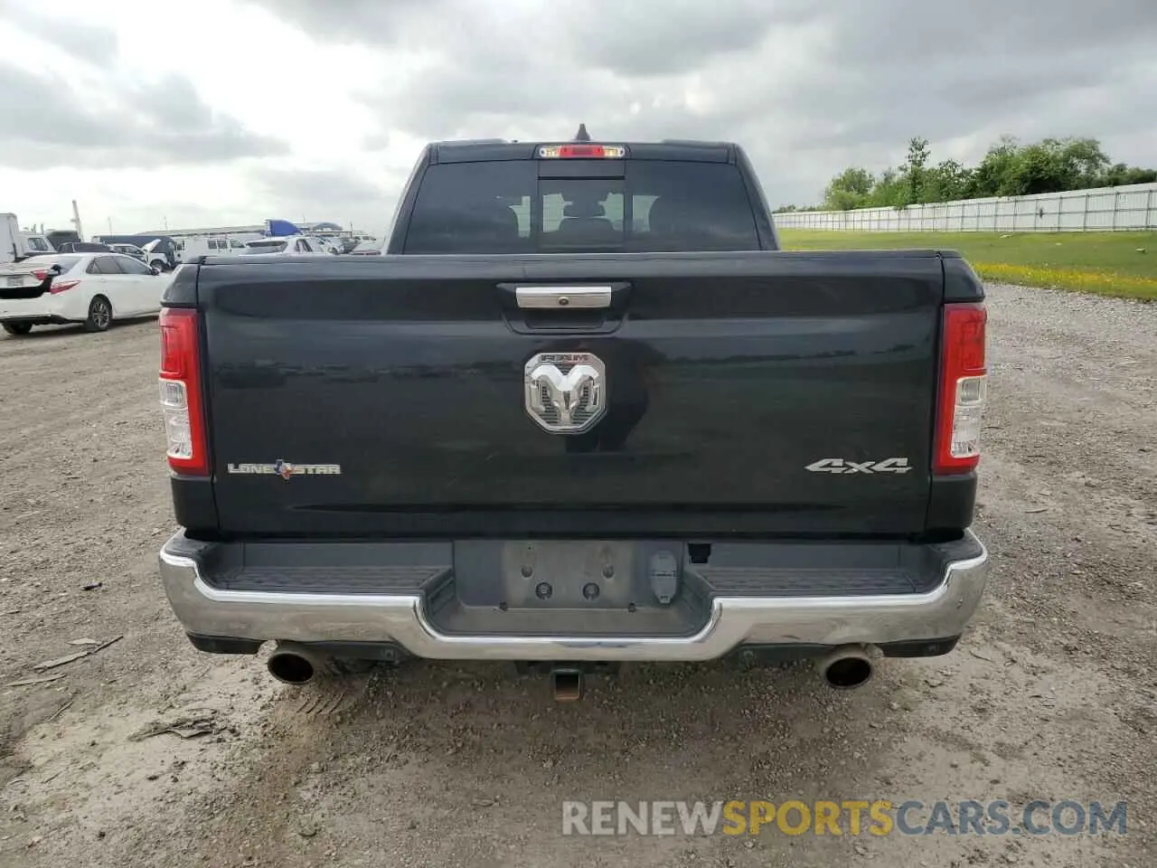 6 Photograph of a damaged car 1C6SRFBT4KN656269 RAM 1500 2019