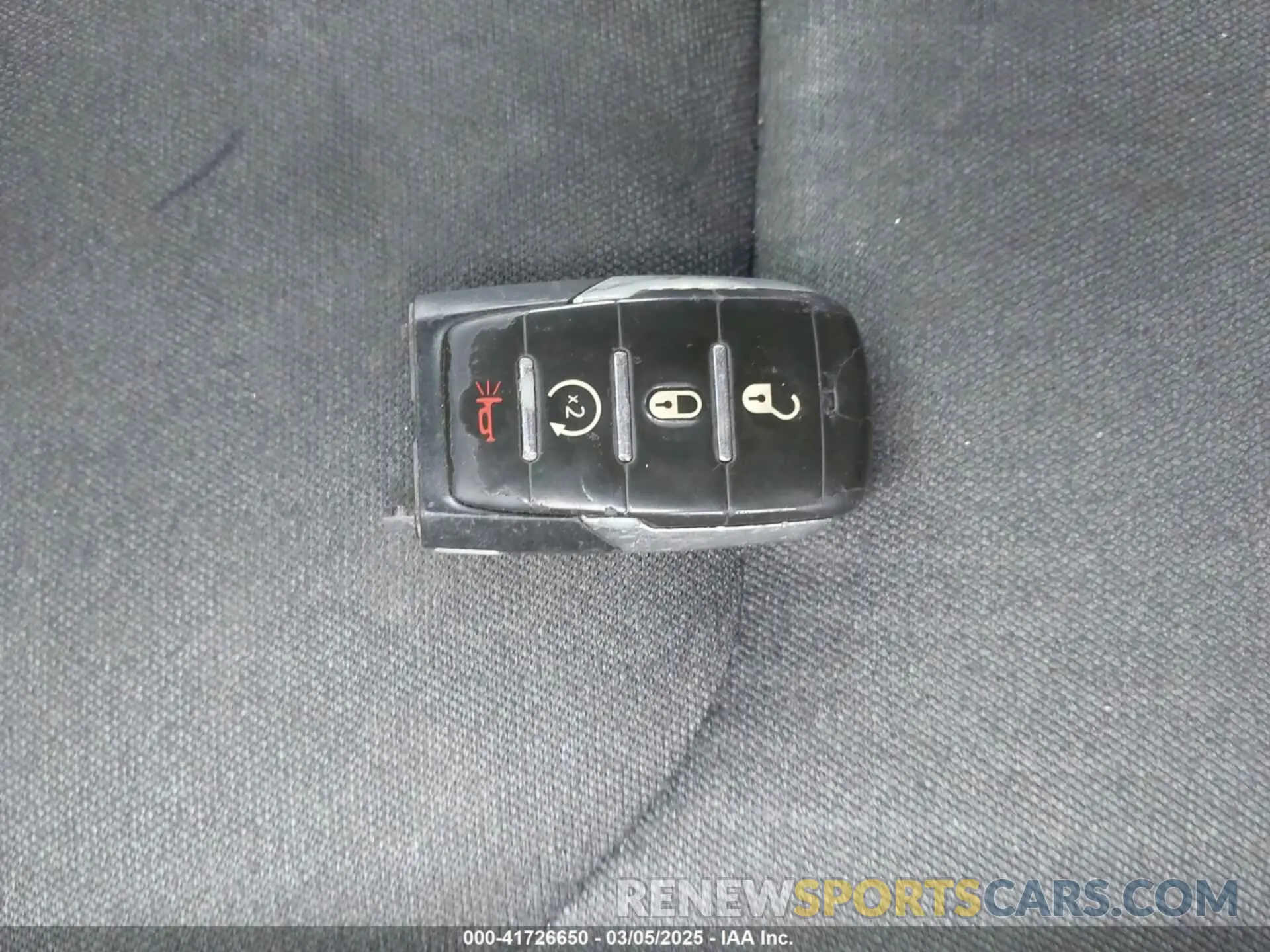 11 Photograph of a damaged car 1C6SRFBT6KN578786 RAM 1500 2019