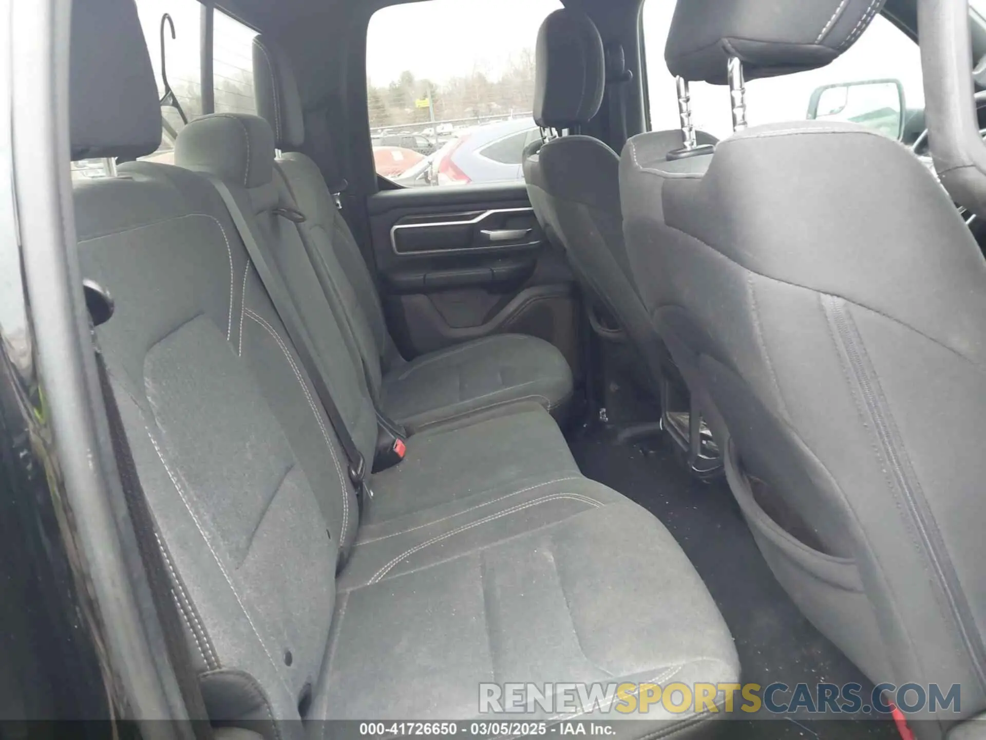 8 Photograph of a damaged car 1C6SRFBT6KN578786 RAM 1500 2019