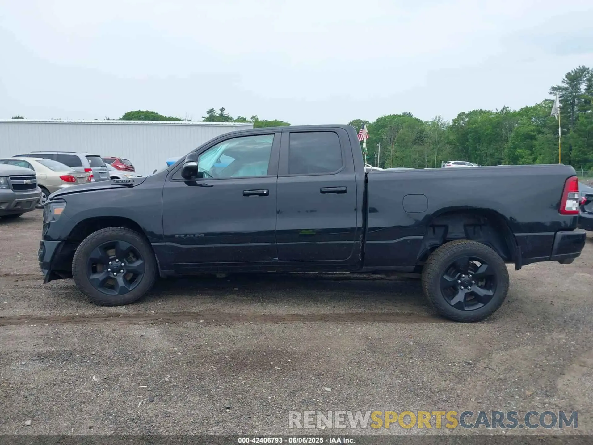 14 Photograph of a damaged car 1C6SRFBT6KN736737 RAM 1500 2019