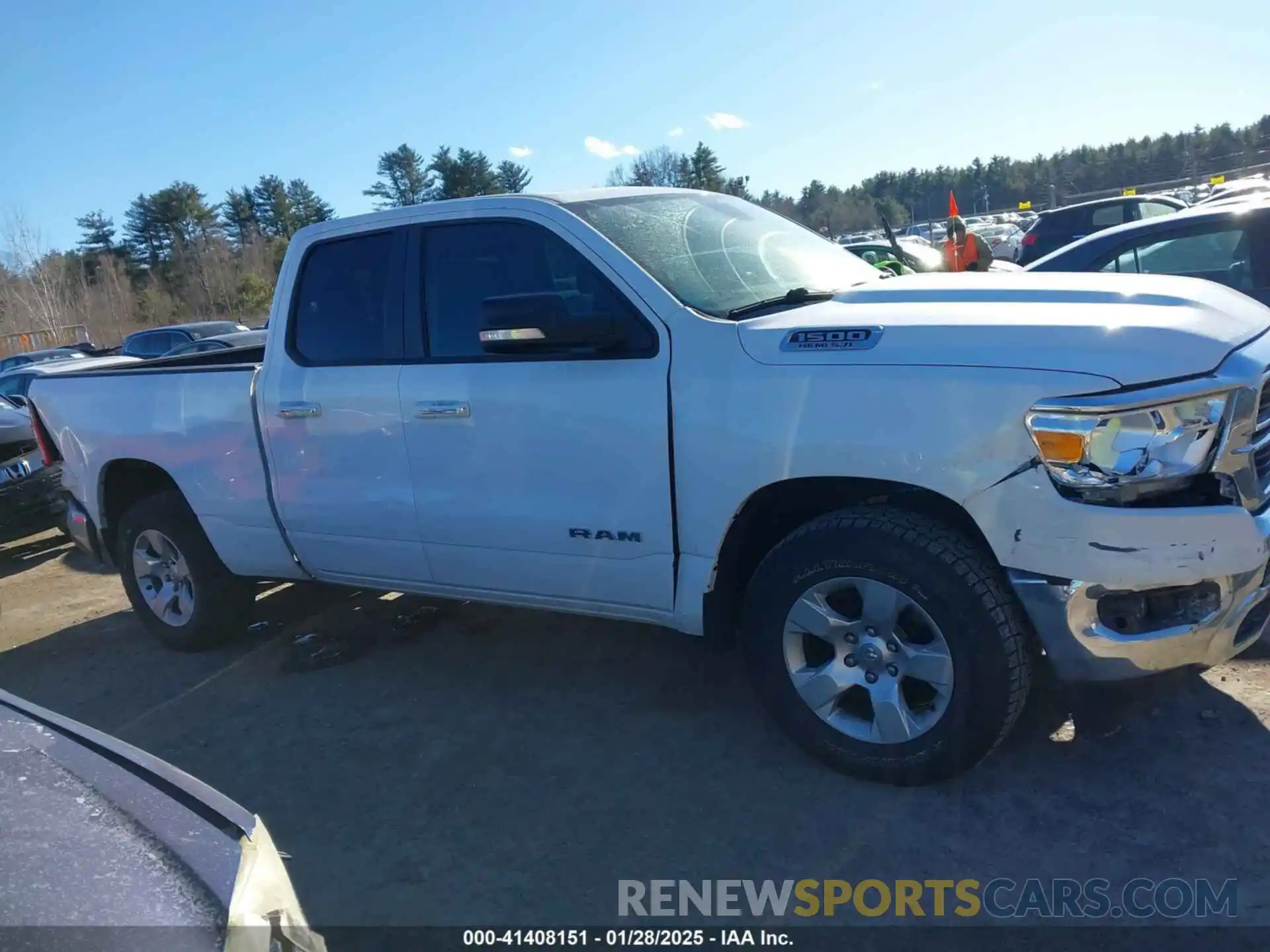 13 Photograph of a damaged car 1C6SRFBT6KN744997 RAM 1500 2019