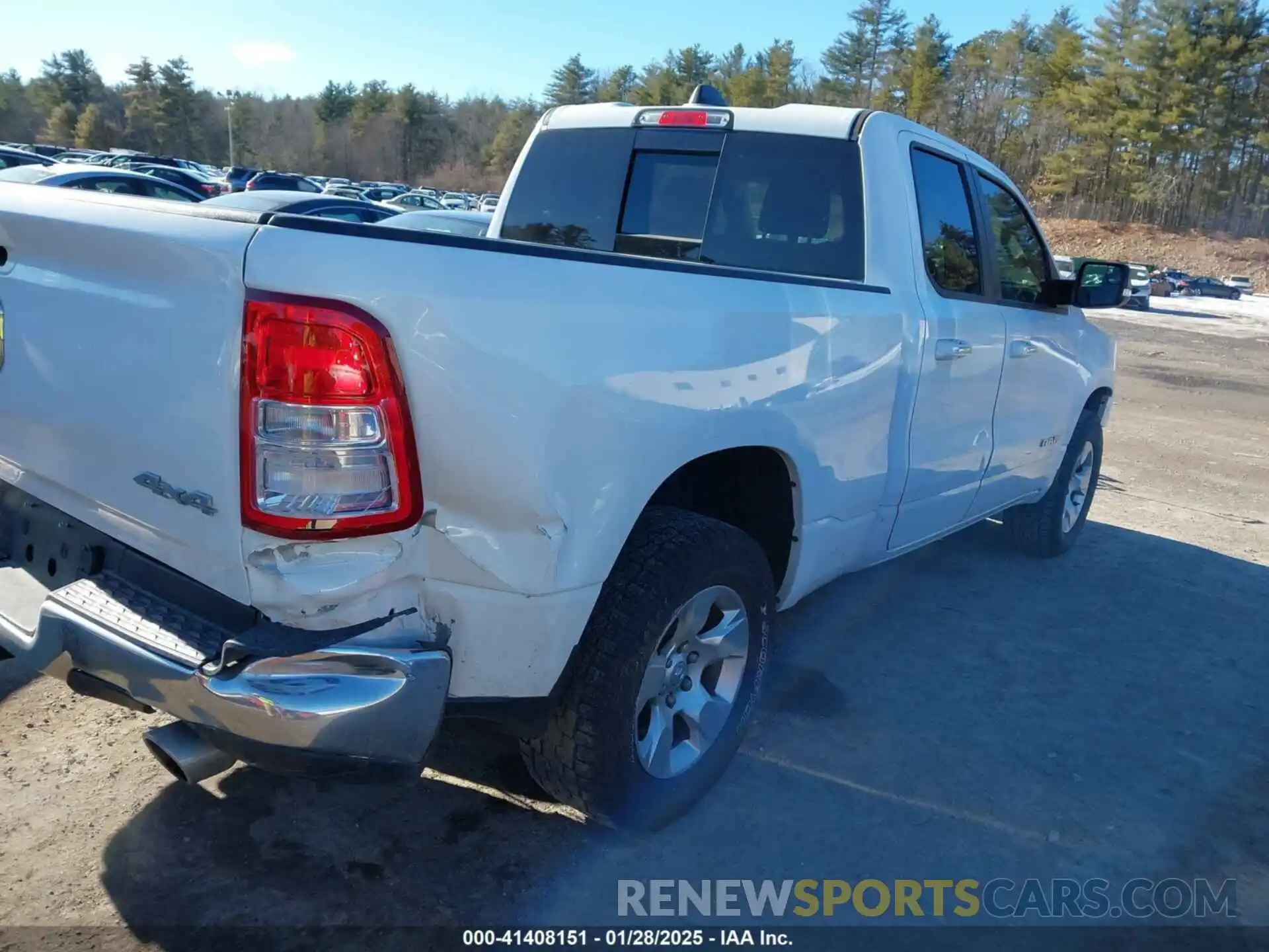 17 Photograph of a damaged car 1C6SRFBT6KN744997 RAM 1500 2019