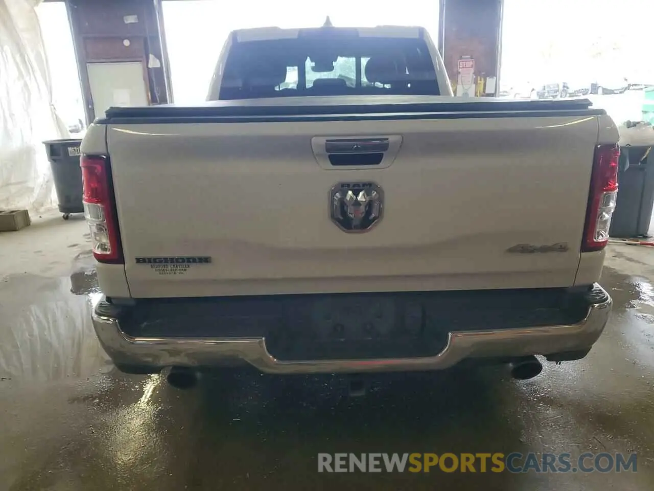 6 Photograph of a damaged car 1C6SRFBT6KN771892 RAM 1500 2019