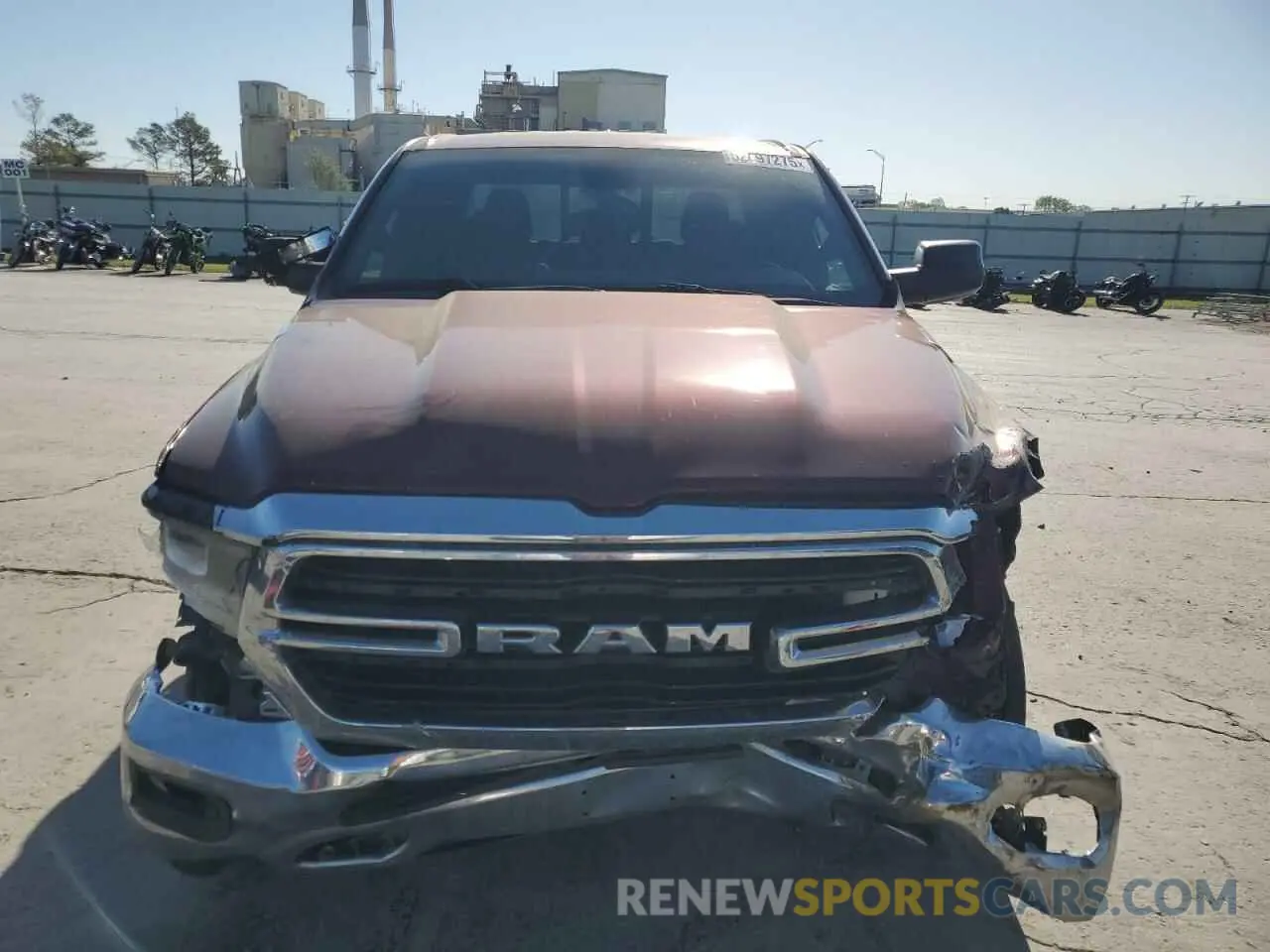 5 Photograph of a damaged car 1C6SRFBT7KN516085 RAM 1500 2019