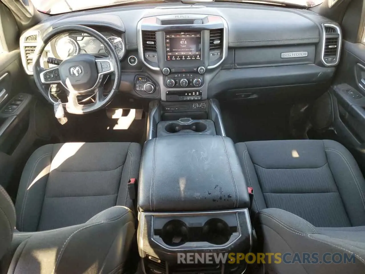 8 Photograph of a damaged car 1C6SRFBT7KN516085 RAM 1500 2019
