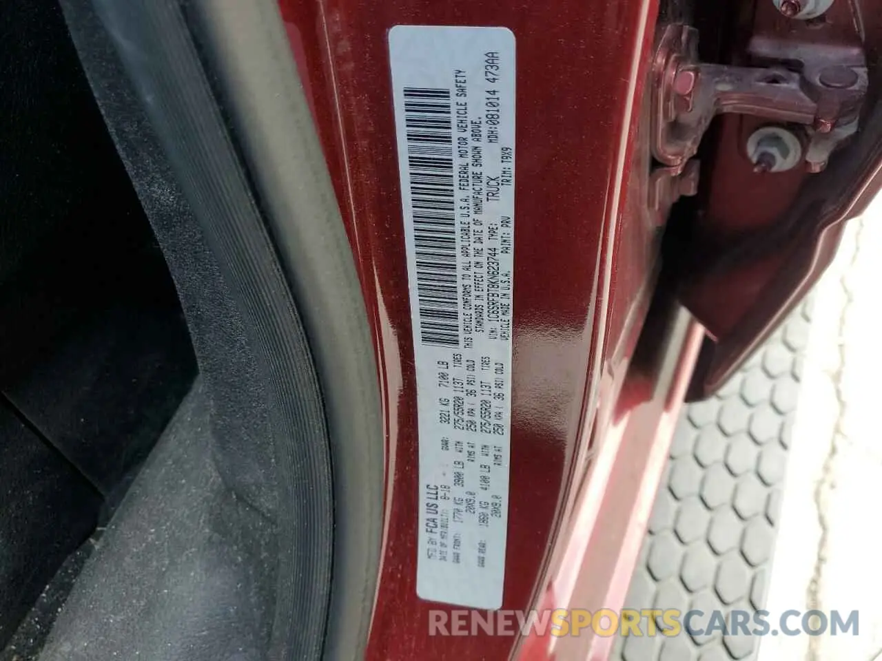 12 Photograph of a damaged car 1C6SRFBT8KN623744 RAM 1500 2019