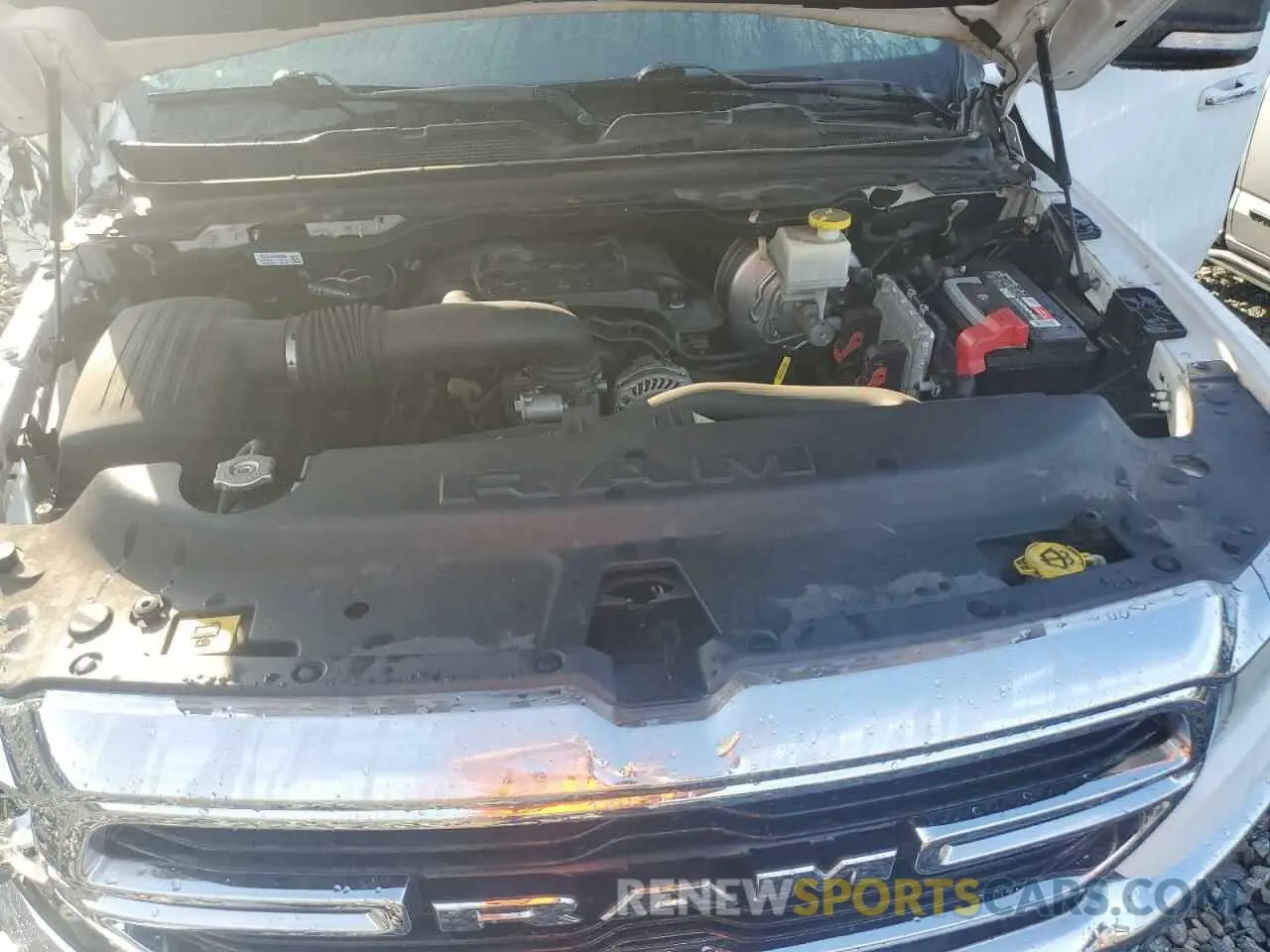 11 Photograph of a damaged car 1C6SRFBT8KN859892 RAM 1500 2019