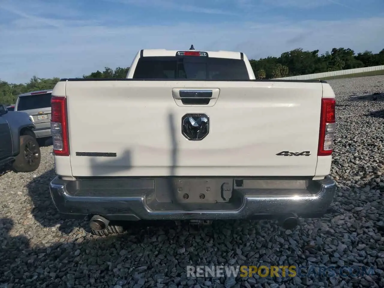 6 Photograph of a damaged car 1C6SRFBT8KN859892 RAM 1500 2019