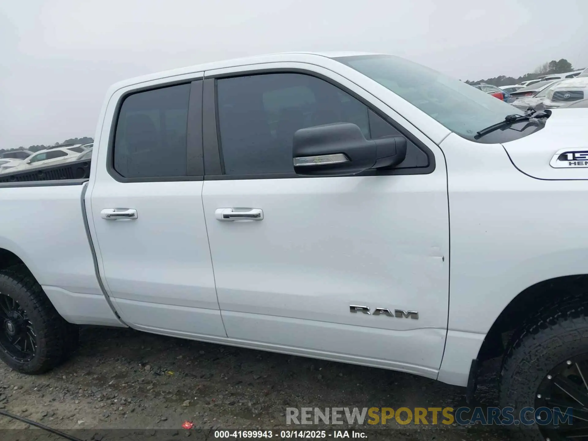 12 Photograph of a damaged car 1C6SRFBT9KN758943 RAM 1500 2019