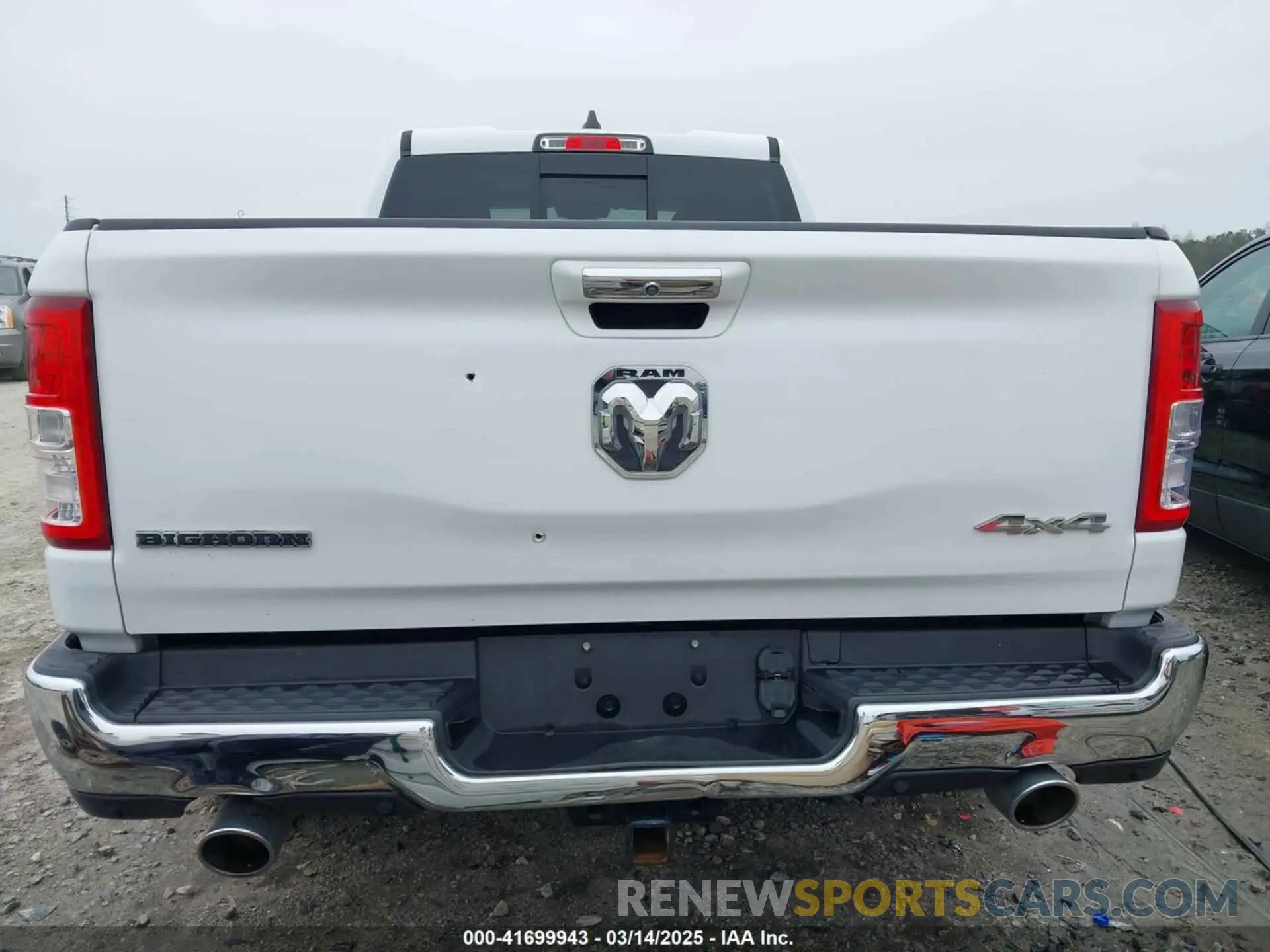 16 Photograph of a damaged car 1C6SRFBT9KN758943 RAM 1500 2019