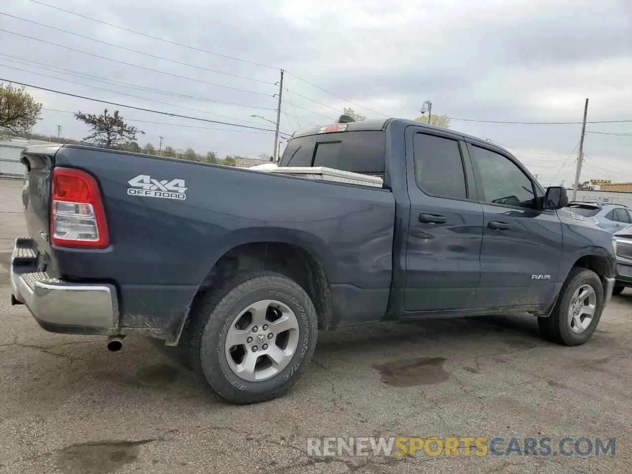 3 Photograph of a damaged car 1C6SRFCT4KN662300 RAM 1500 2019