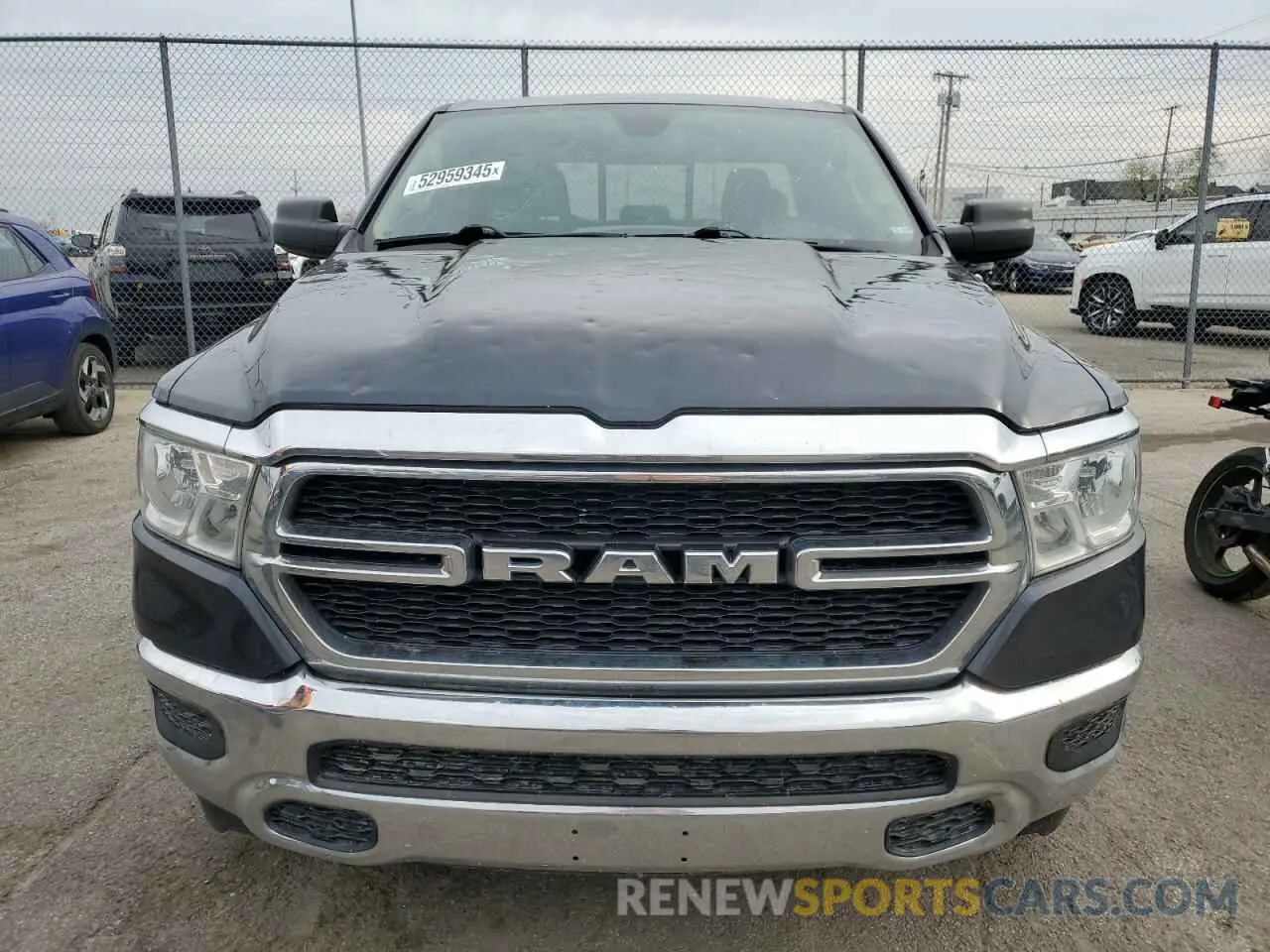 5 Photograph of a damaged car 1C6SRFCT4KN662300 RAM 1500 2019