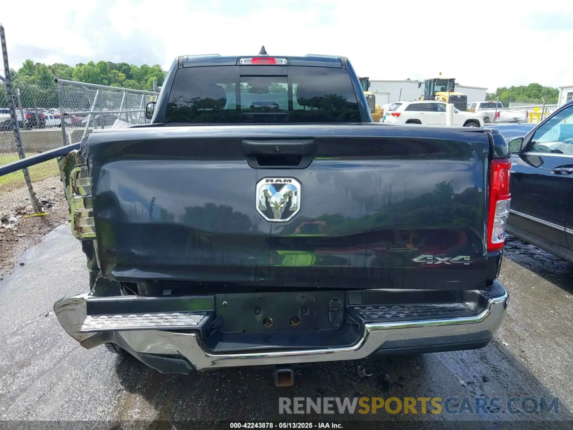 16 Photograph of a damaged car 1C6SRFCT5KN597618 RAM 1500 2019