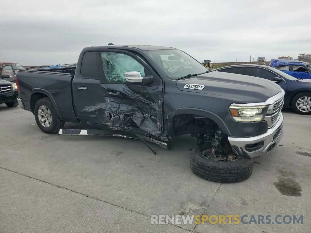 4 Photograph of a damaged car 1C6SRFDT4KN806409 RAM 1500 2019