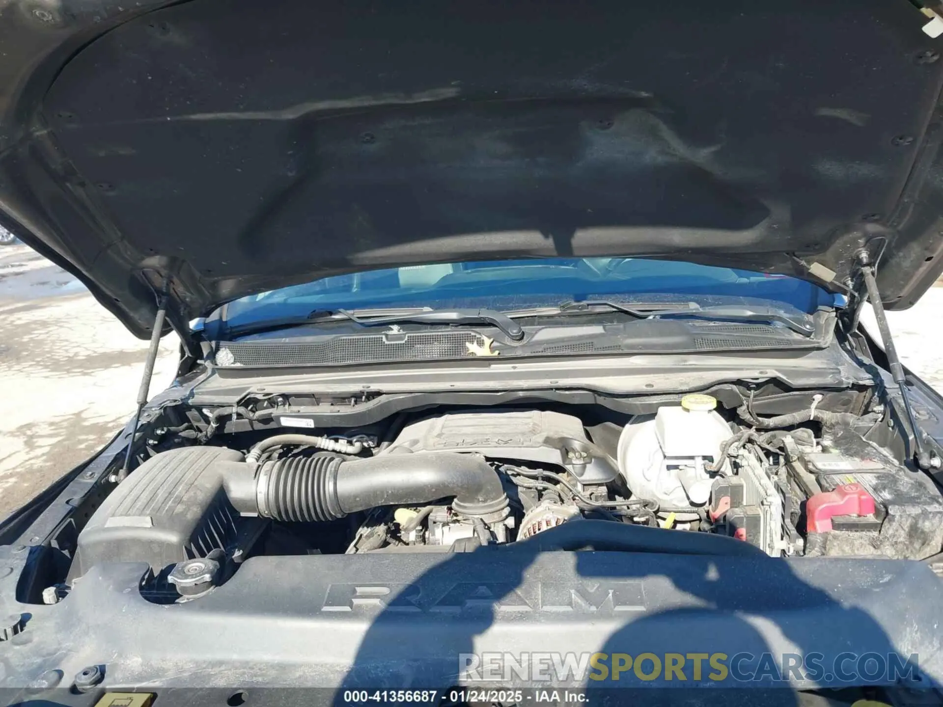 10 Photograph of a damaged car 1C6SRFDTXKN860913 RAM 1500 2019