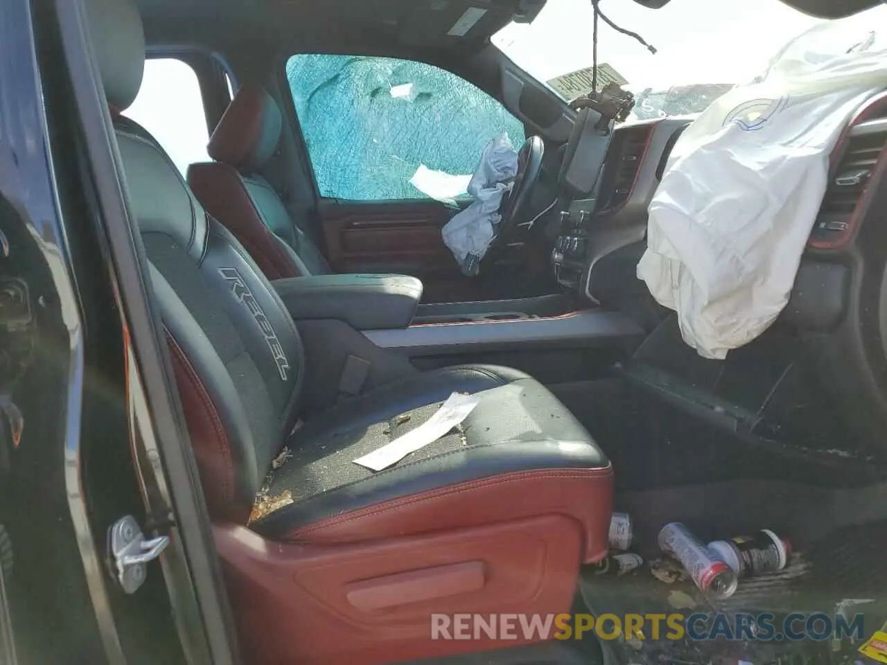 7 Photograph of a damaged car 1C6SRFET2KN565965 RAM 1500 2019