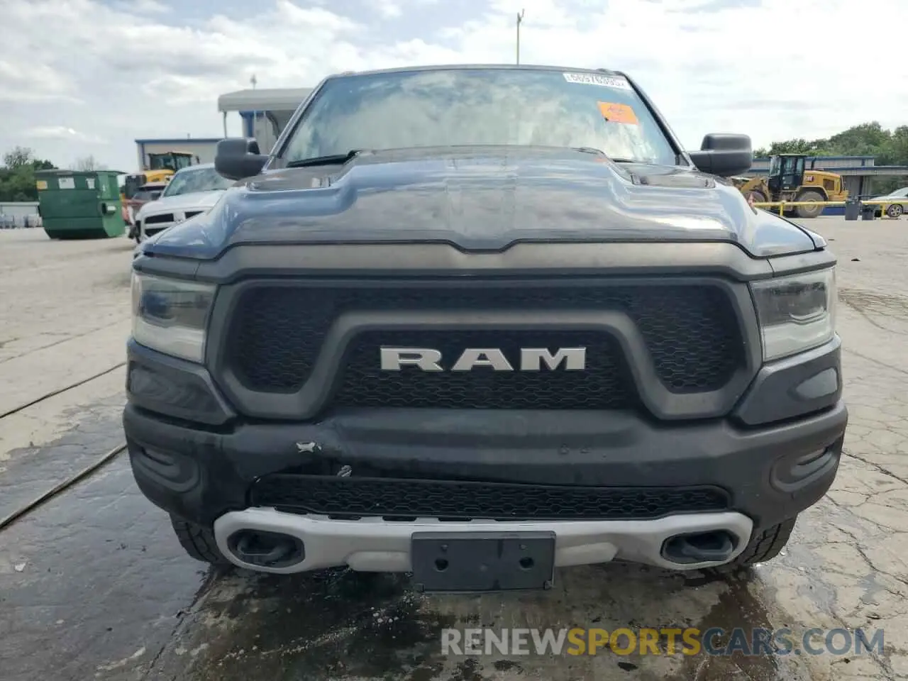 5 Photograph of a damaged car 1C6SRFET7KN822540 RAM 1500 2019