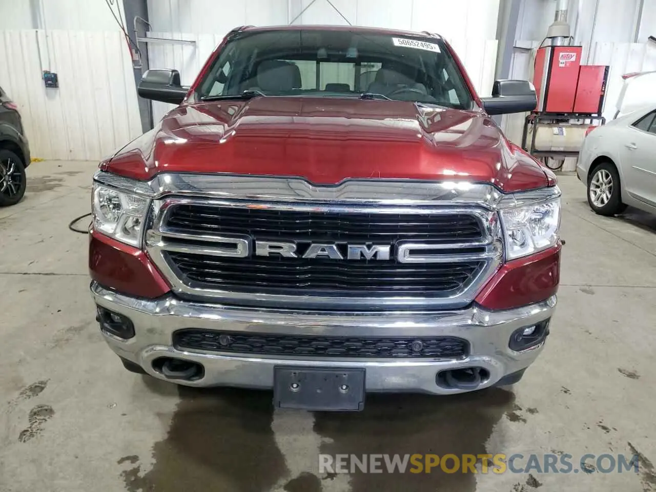 5 Photograph of a damaged car 1C6SRFFT0KN586554 RAM 1500 2019