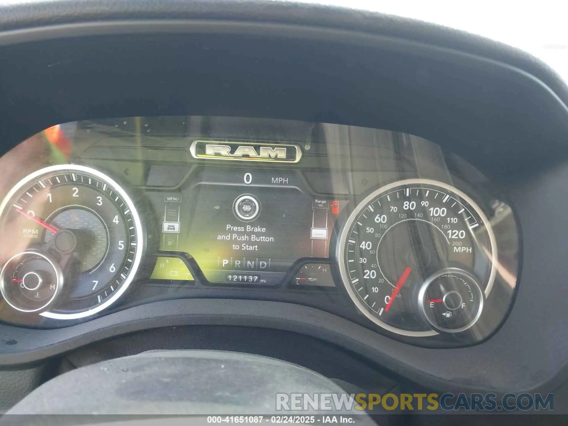 15 Photograph of a damaged car 1C6SRFFT0KN627457 RAM 1500 2019