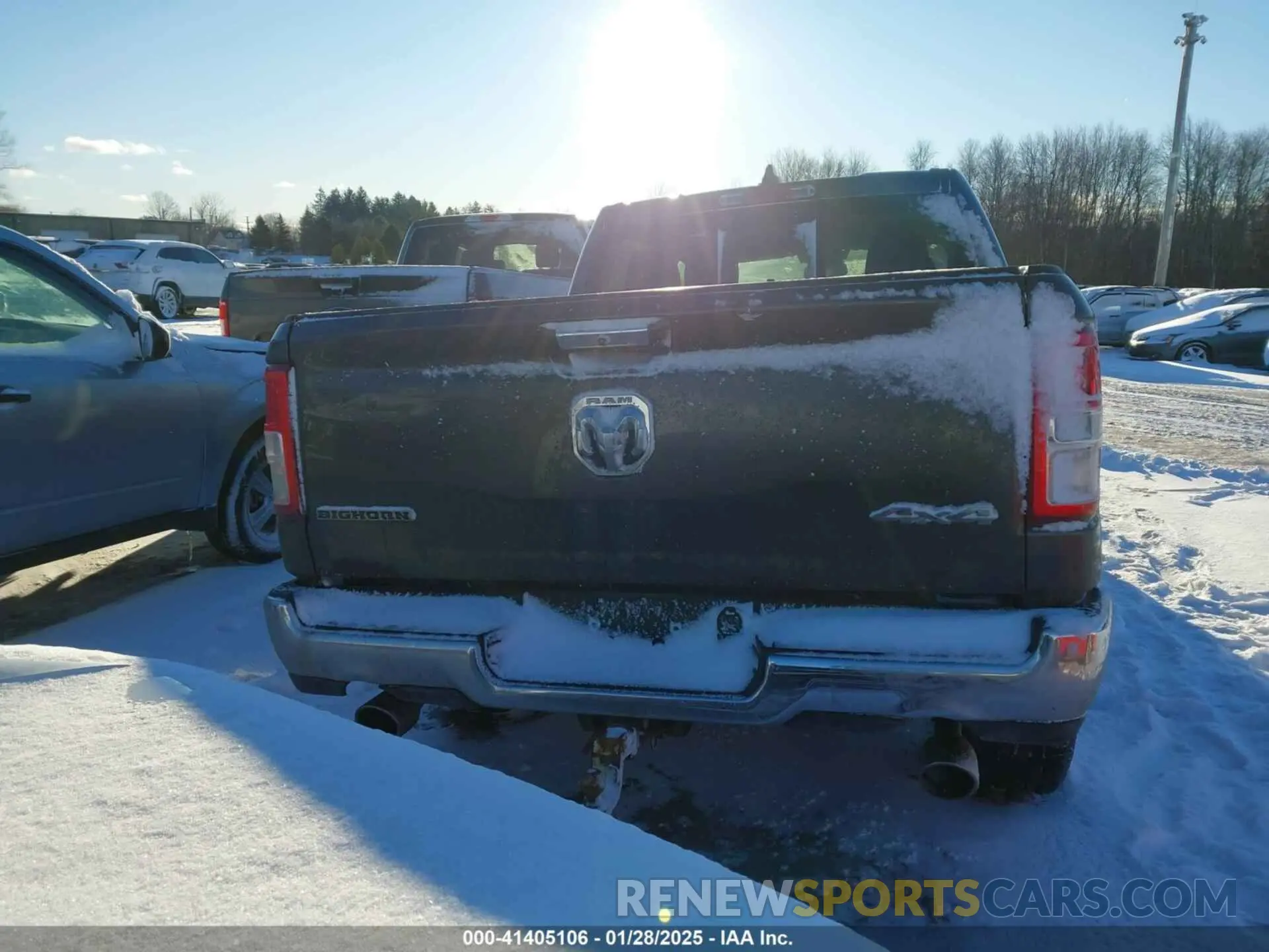 16 Photograph of a damaged car 1C6SRFFT0KN698884 RAM 1500 2019