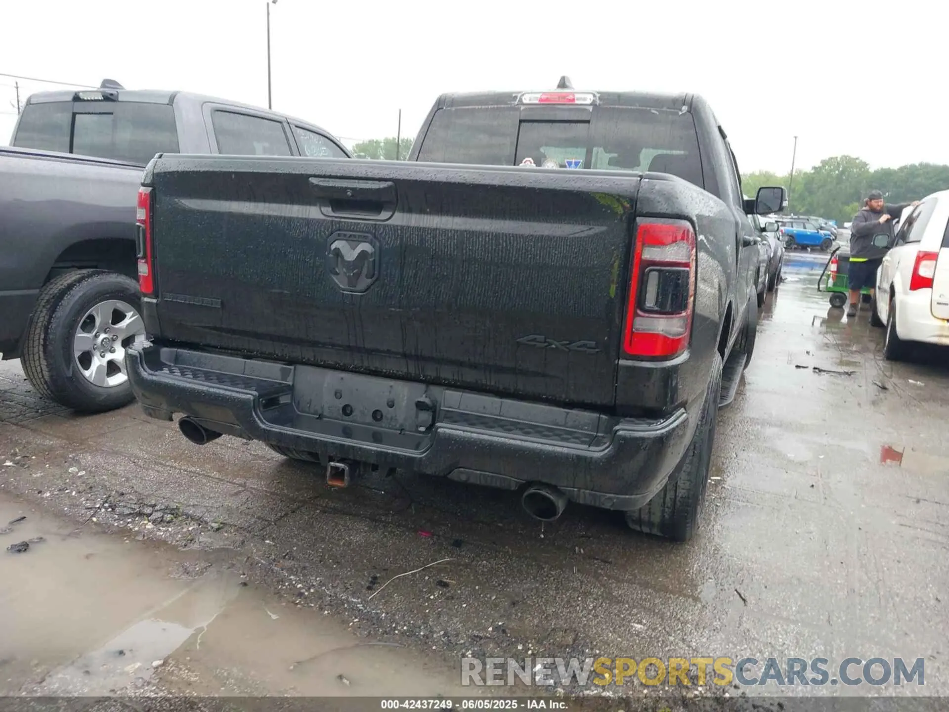 4 Photograph of a damaged car 1C6SRFFT0KN731169 RAM 1500 2019