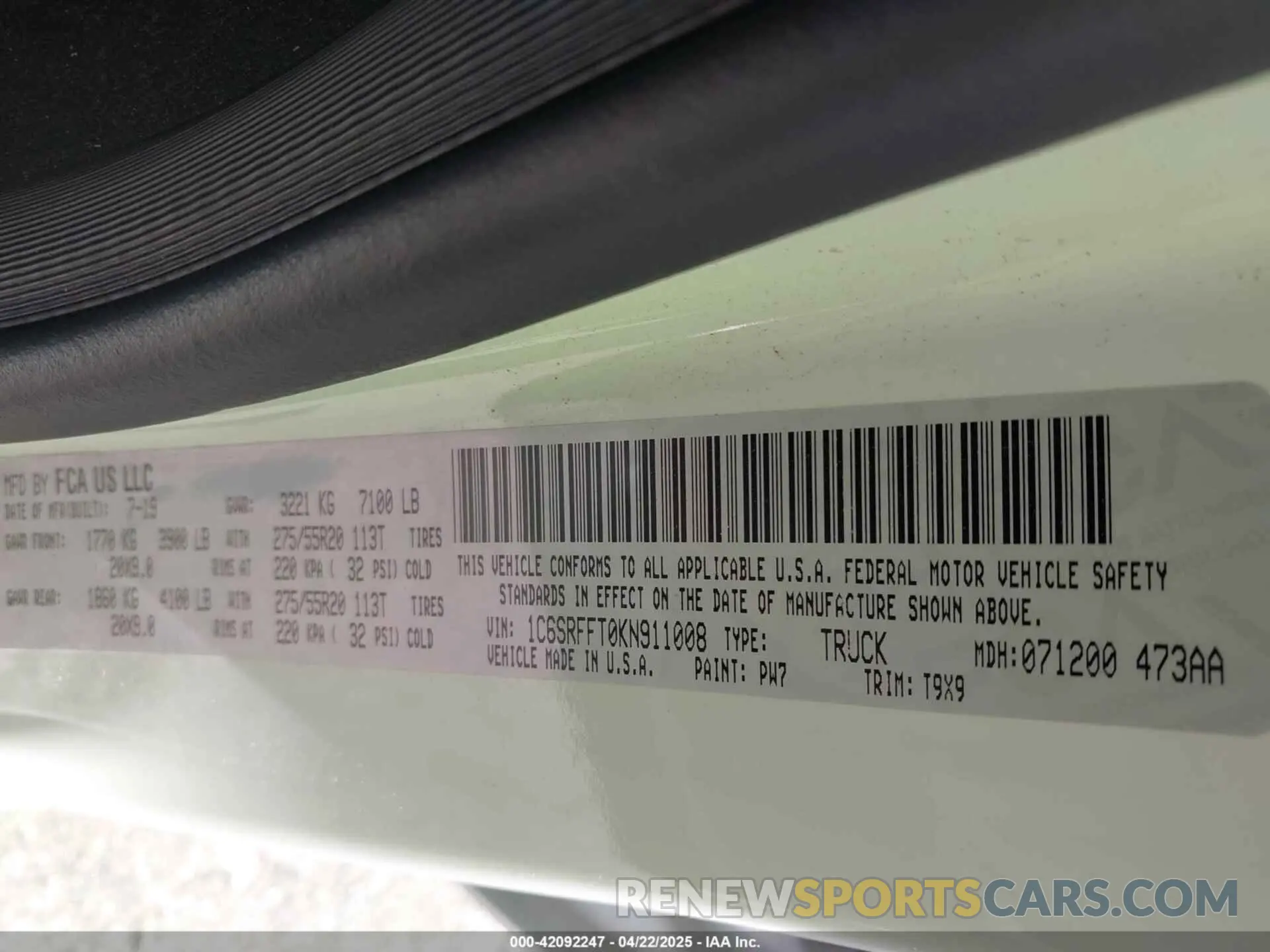 9 Photograph of a damaged car 1C6SRFFT0KN911008 RAM 1500 2019