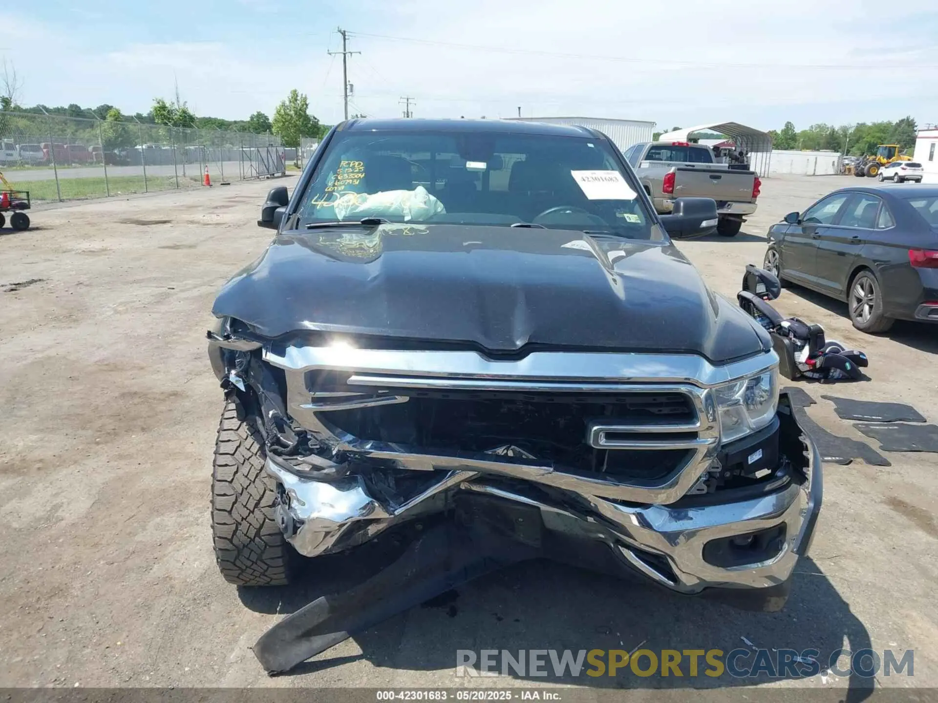 11 Photograph of a damaged car 1C6SRFFT1KN607931 RAM 1500 2019