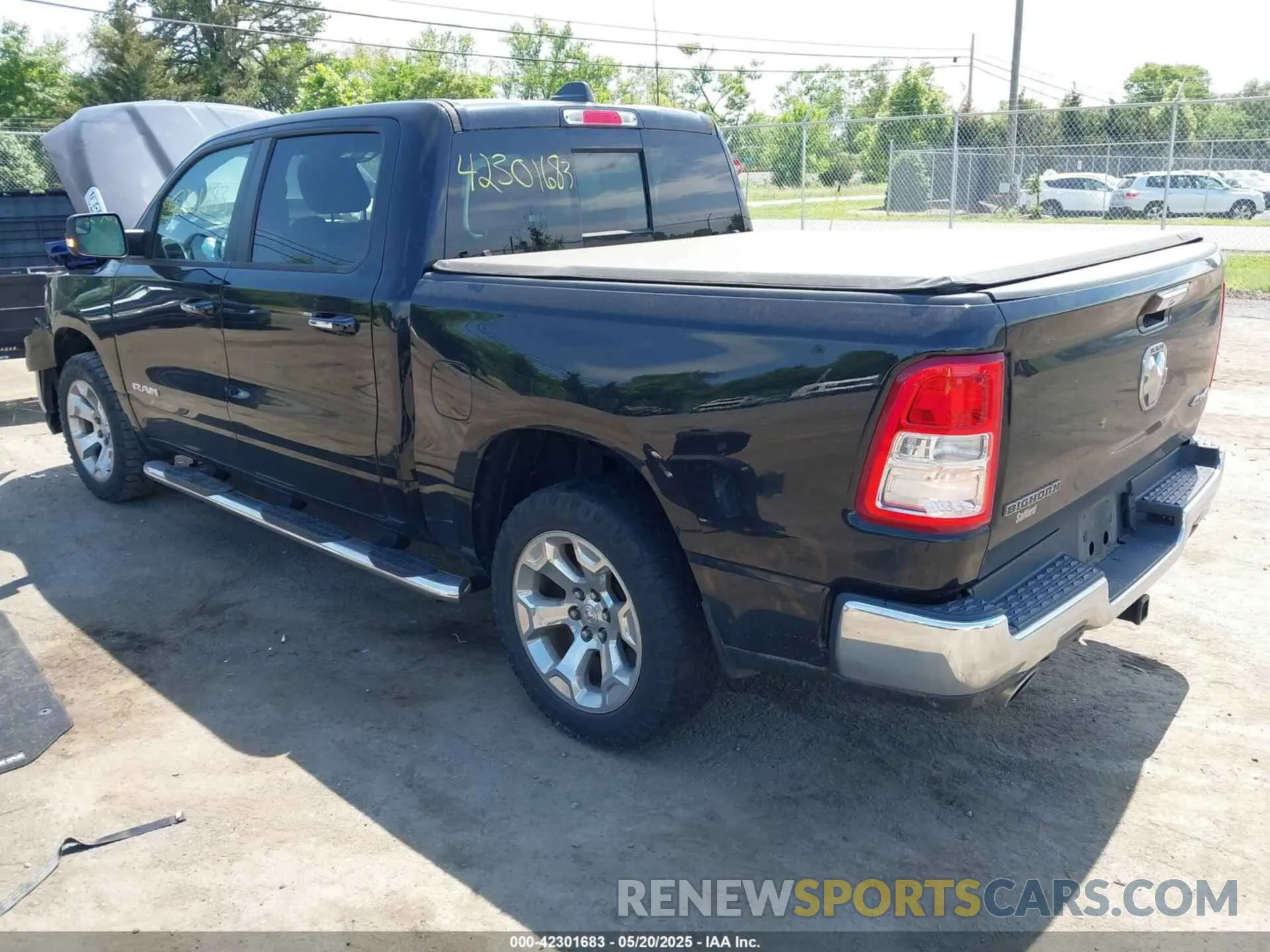 3 Photograph of a damaged car 1C6SRFFT1KN607931 RAM 1500 2019