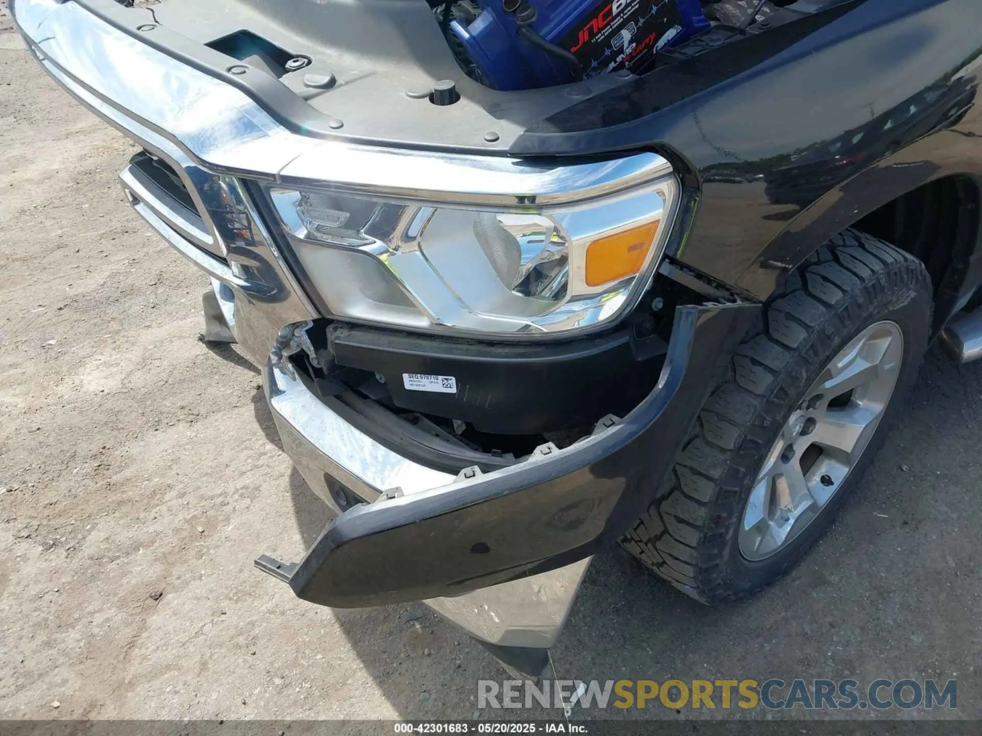 6 Photograph of a damaged car 1C6SRFFT1KN607931 RAM 1500 2019