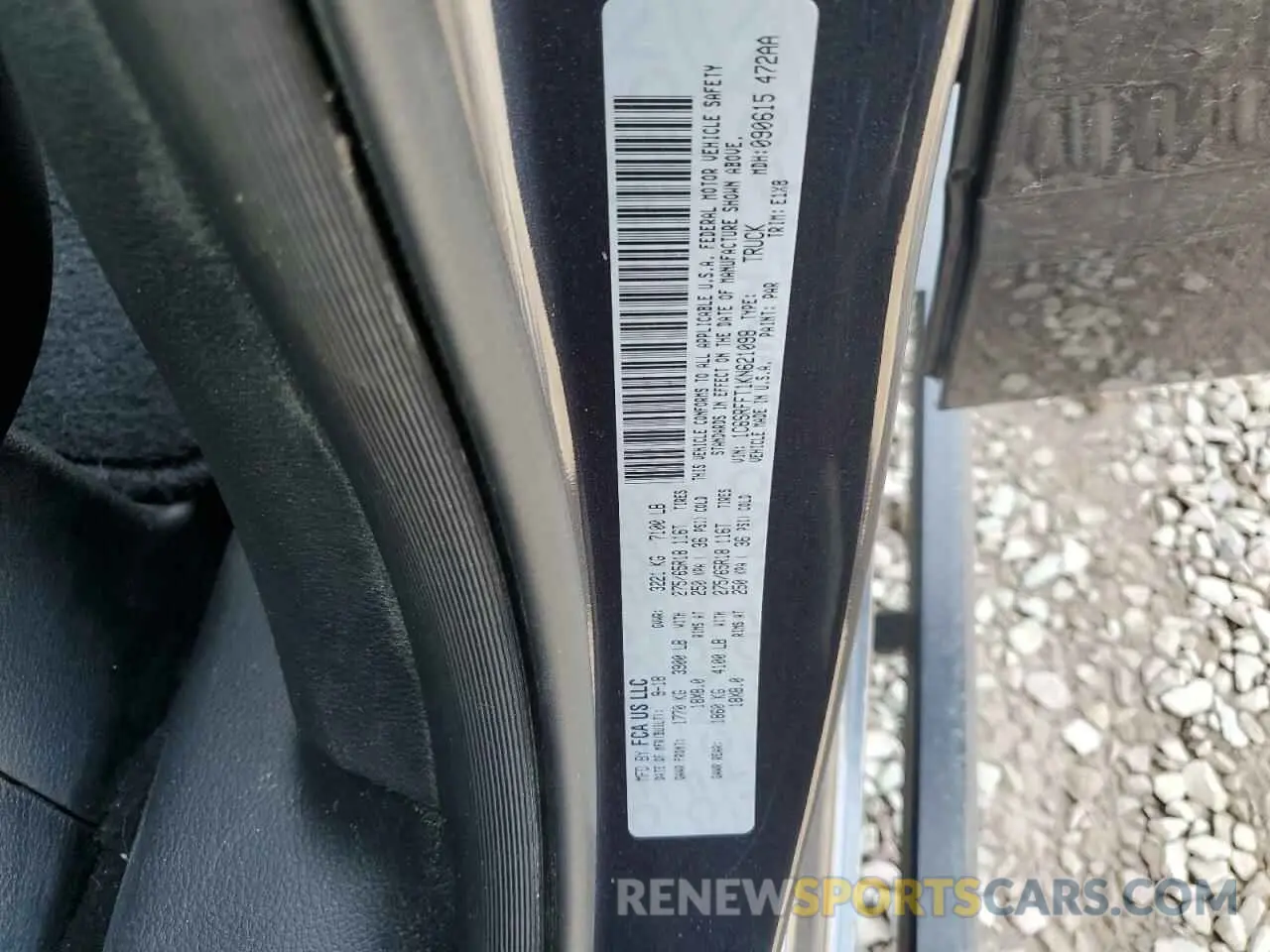 15 Photograph of a damaged car 1C6SRFFT1KN621098 RAM 1500 2019
