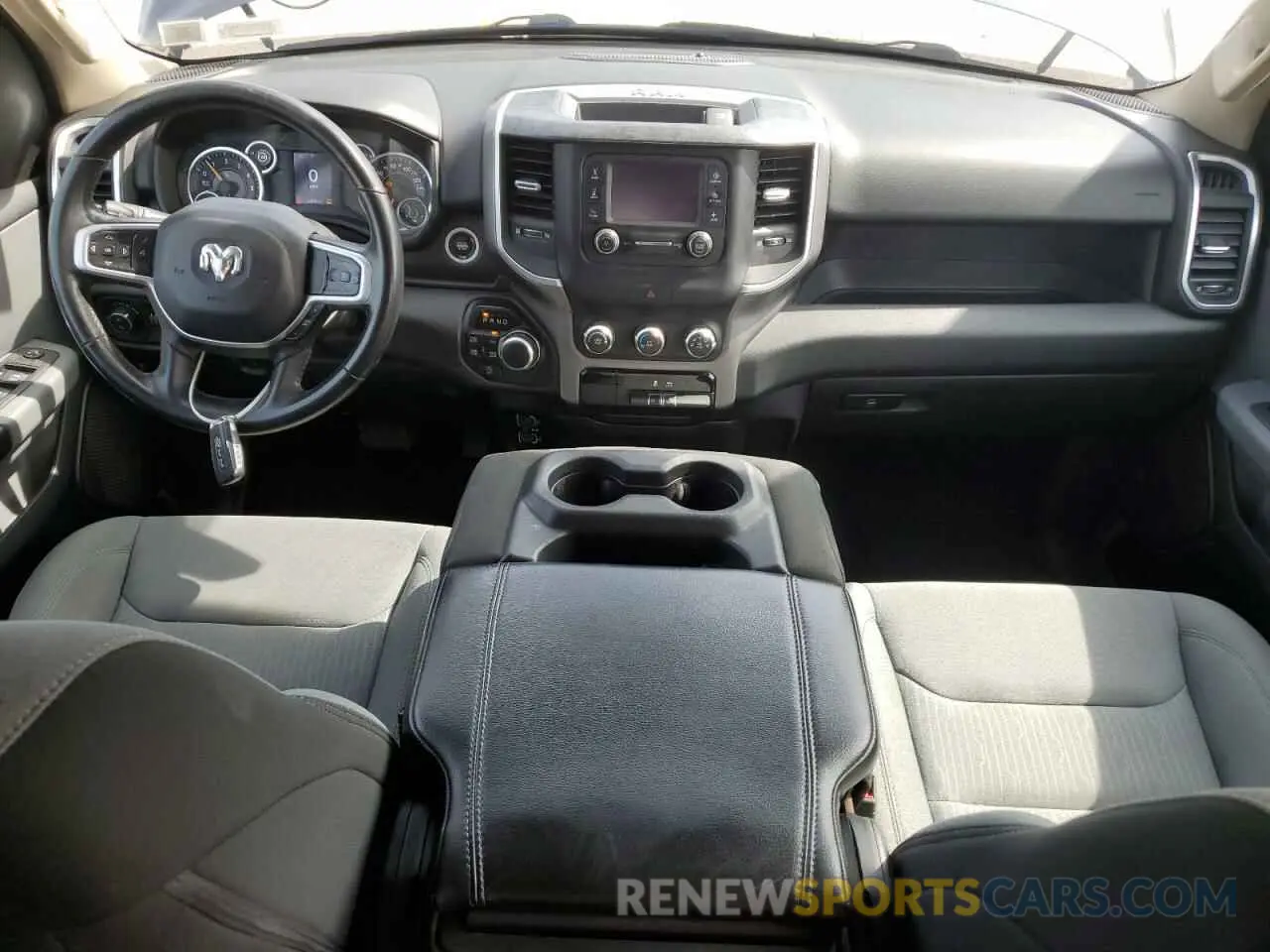 8 Photograph of a damaged car 1C6SRFFT1KN621098 RAM 1500 2019