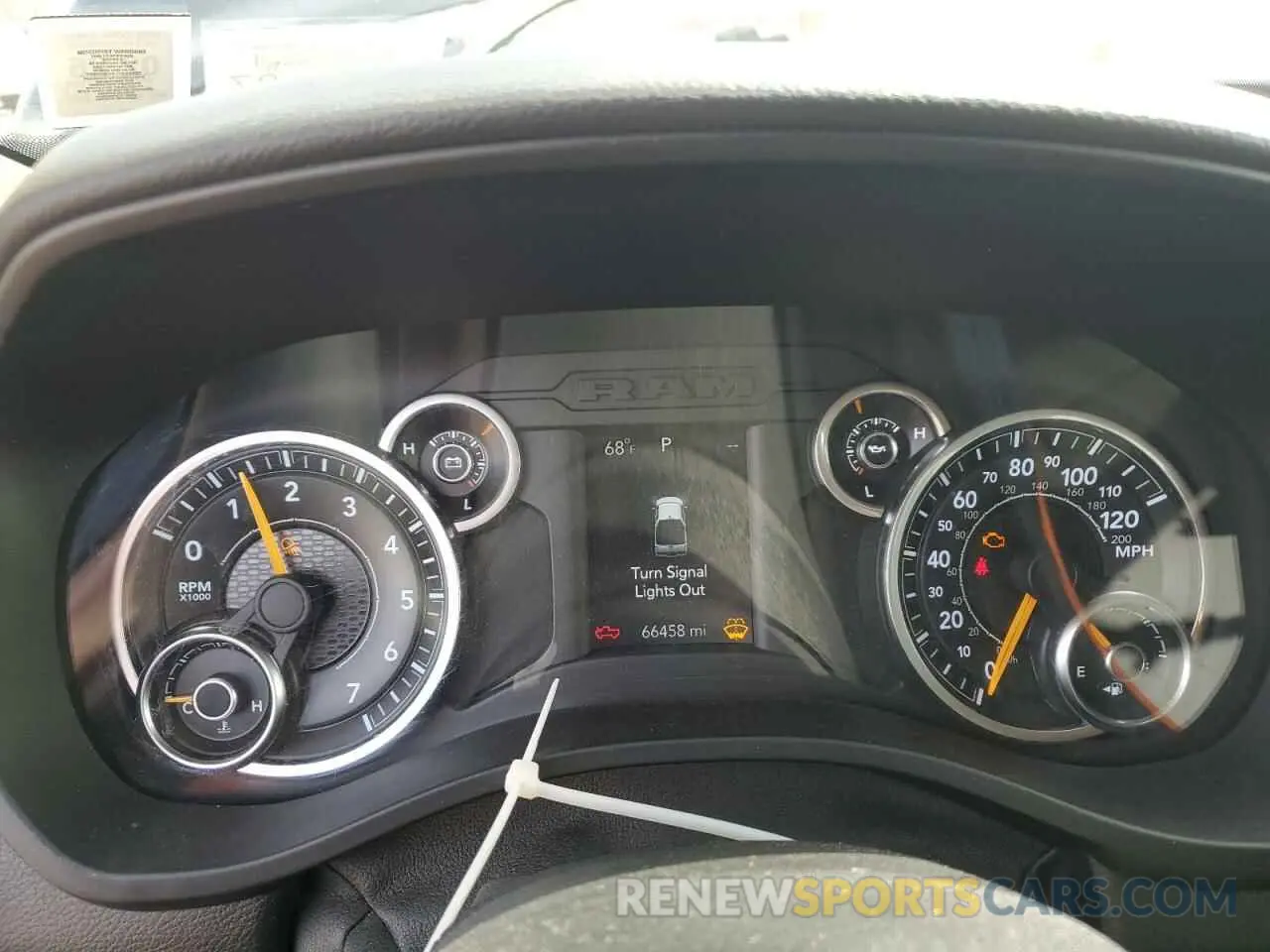 9 Photograph of a damaged car 1C6SRFFT1KN621098 RAM 1500 2019