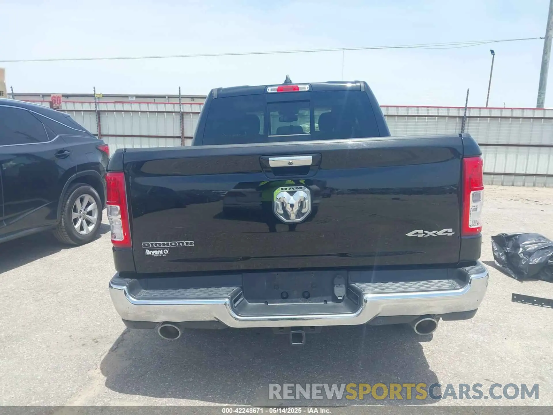 17 Photograph of a damaged car 1C6SRFFT1KN663285 RAM 1500 2019
