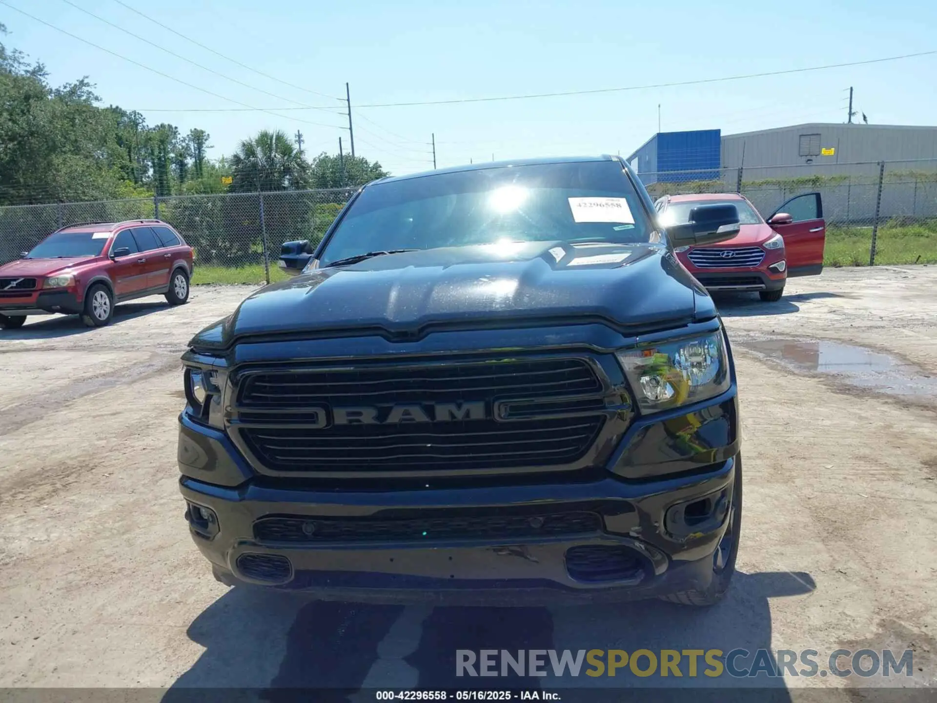 12 Photograph of a damaged car 1C6SRFFT1KN695170 RAM 1500 2019
