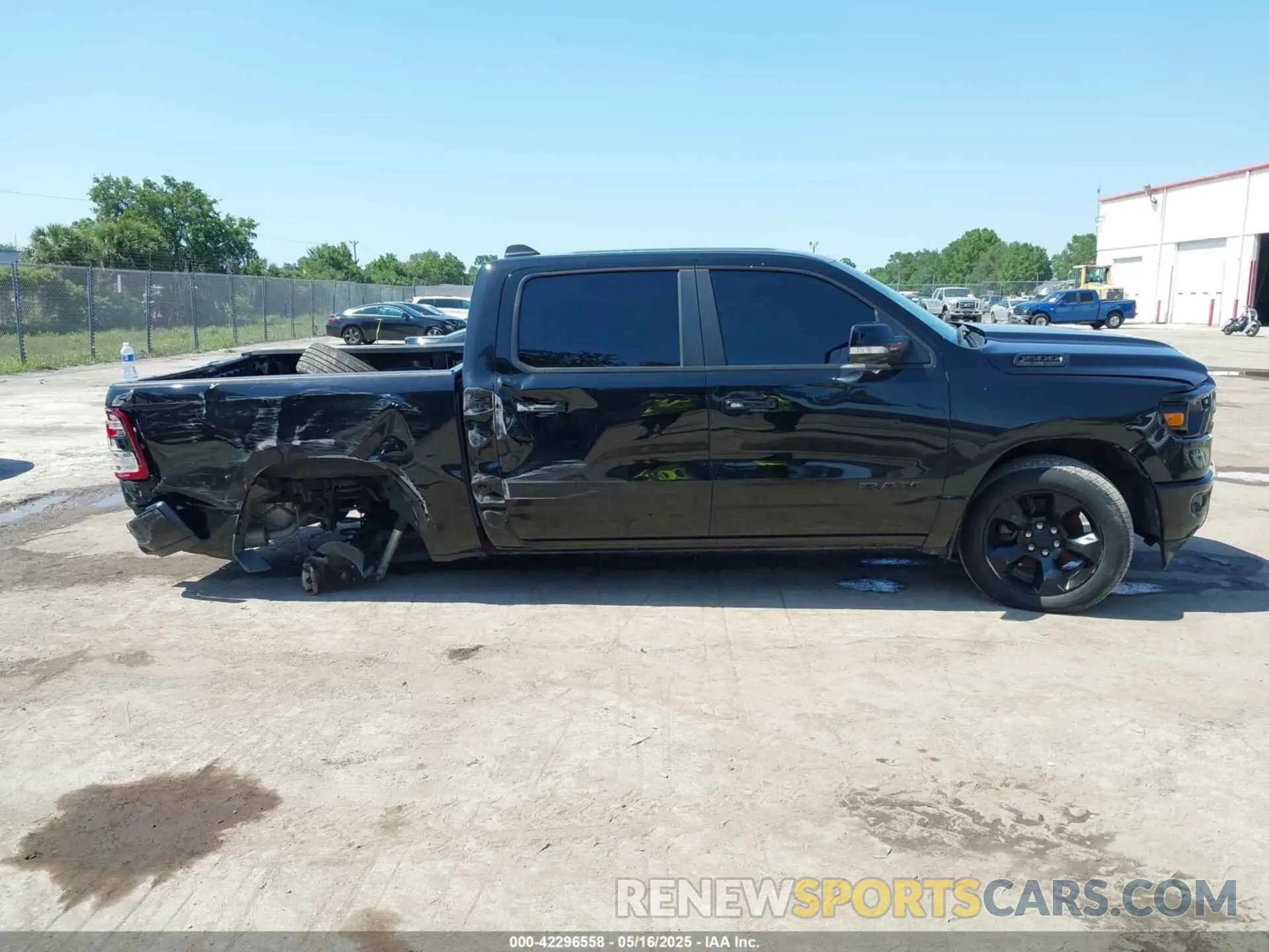 13 Photograph of a damaged car 1C6SRFFT1KN695170 RAM 1500 2019