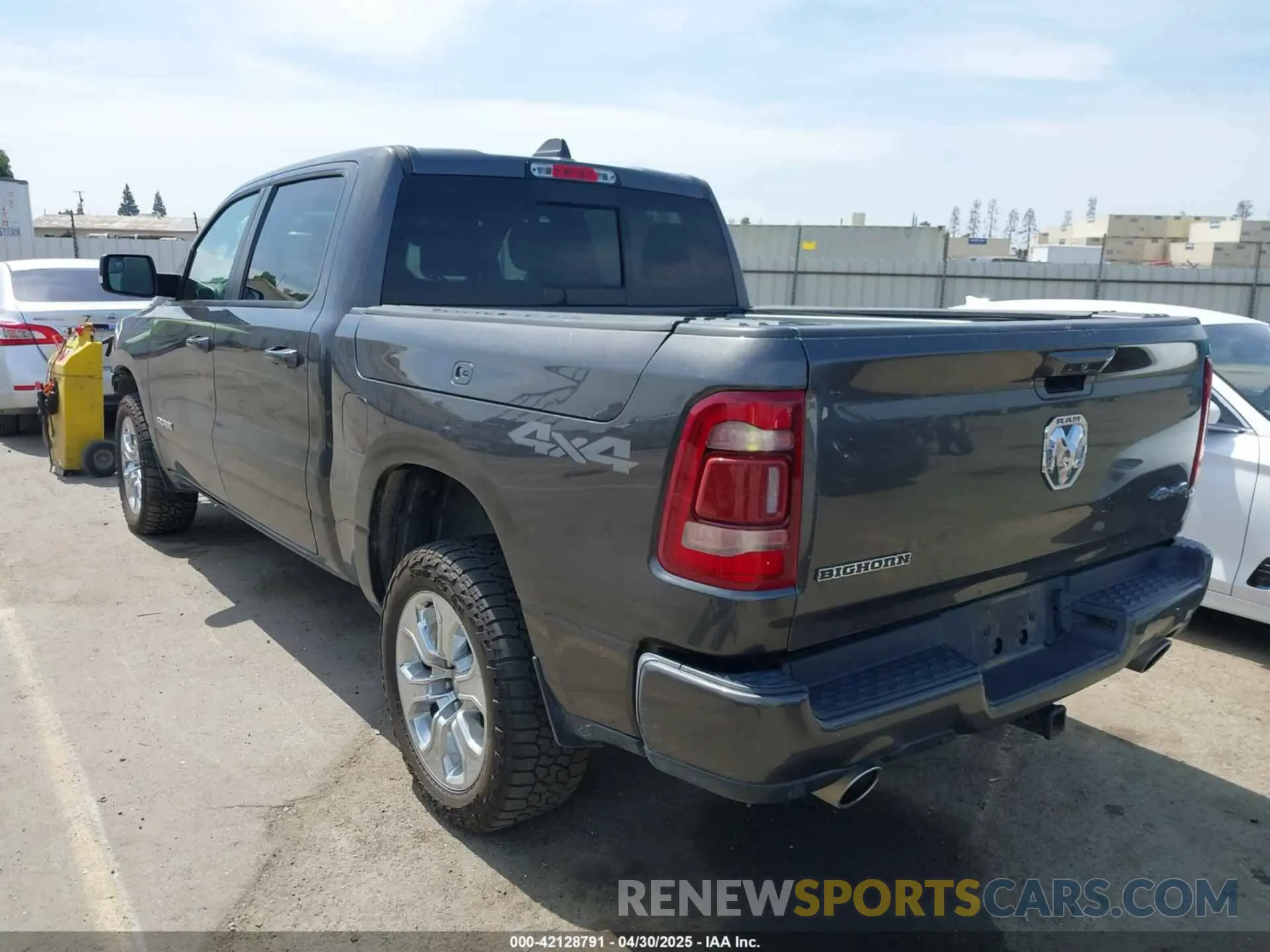 3 Photograph of a damaged car 1C6SRFFT1KN732525 RAM 1500 2019