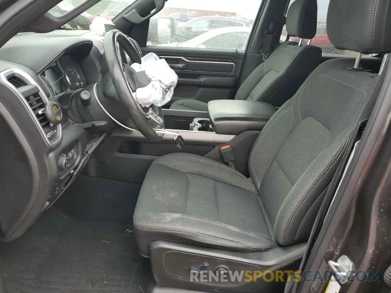 7 Photograph of a damaged car 1C6SRFFT1KN755707 RAM 1500 2019