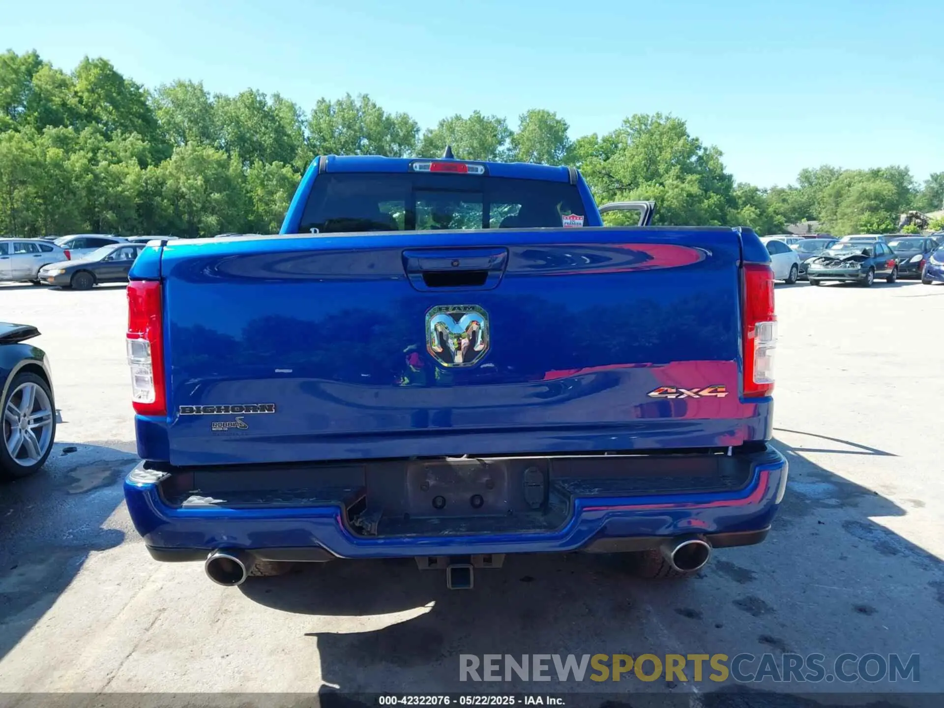 17 Photograph of a damaged car 1C6SRFFT1KN854026 RAM 1500 2019