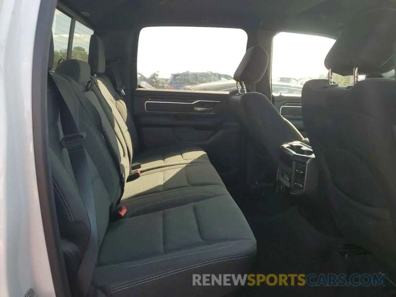 10 Photograph of a damaged car 1C6SRFFT1KN856276 RAM 1500 2019